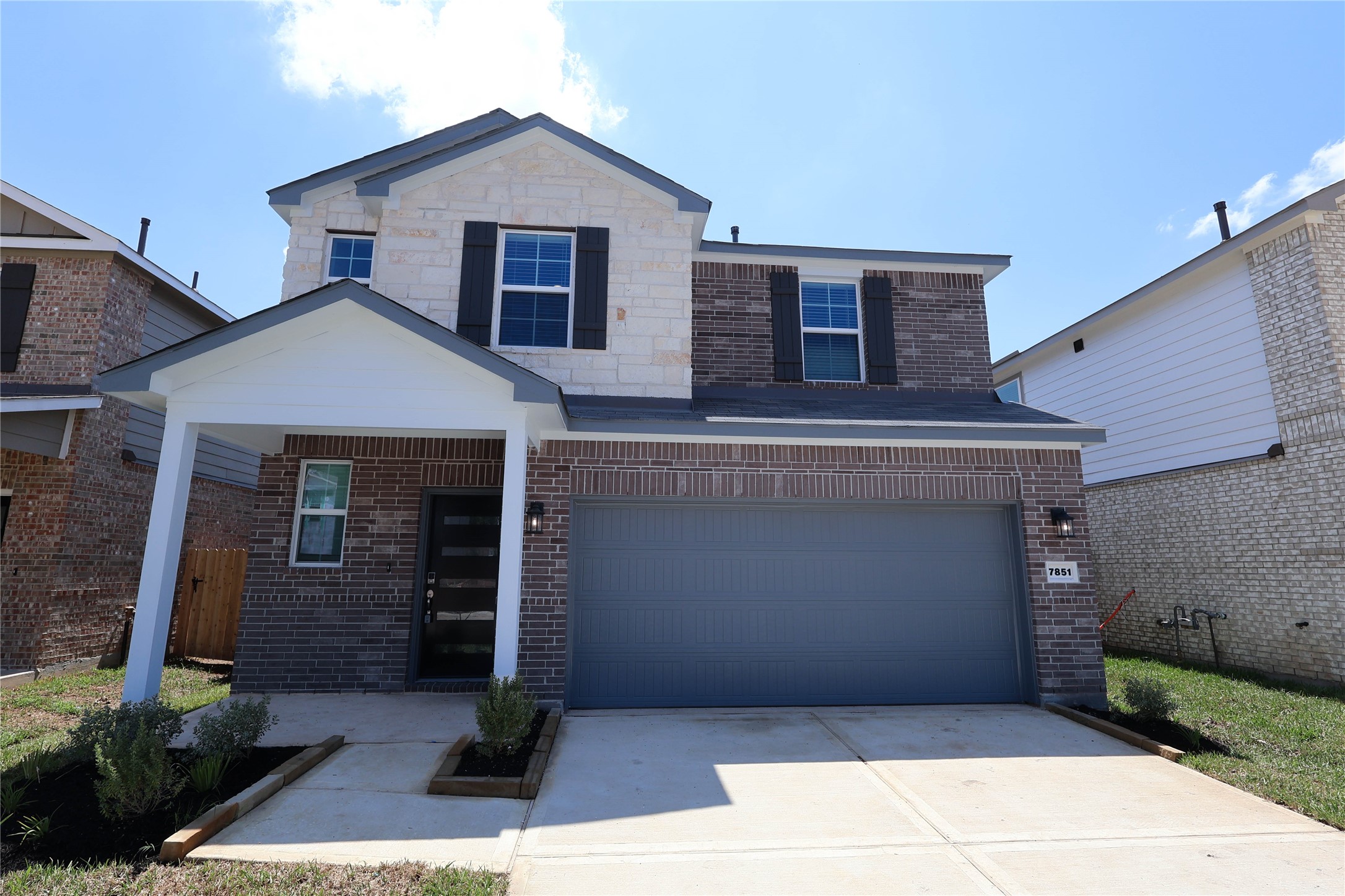 7851 Bergamot Circle Property Photo 1