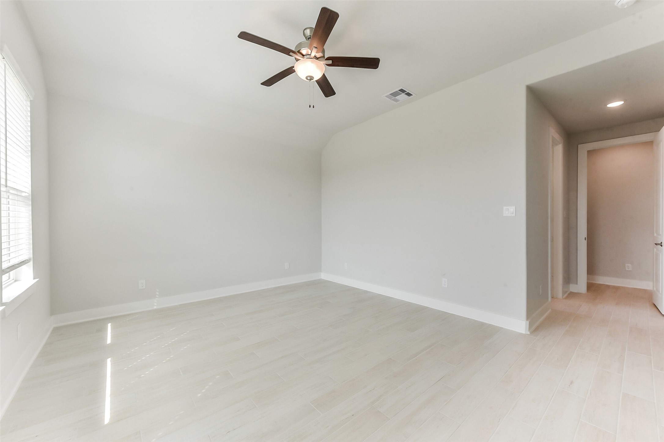 3113 Hidden Mist Drive Property Photo 14