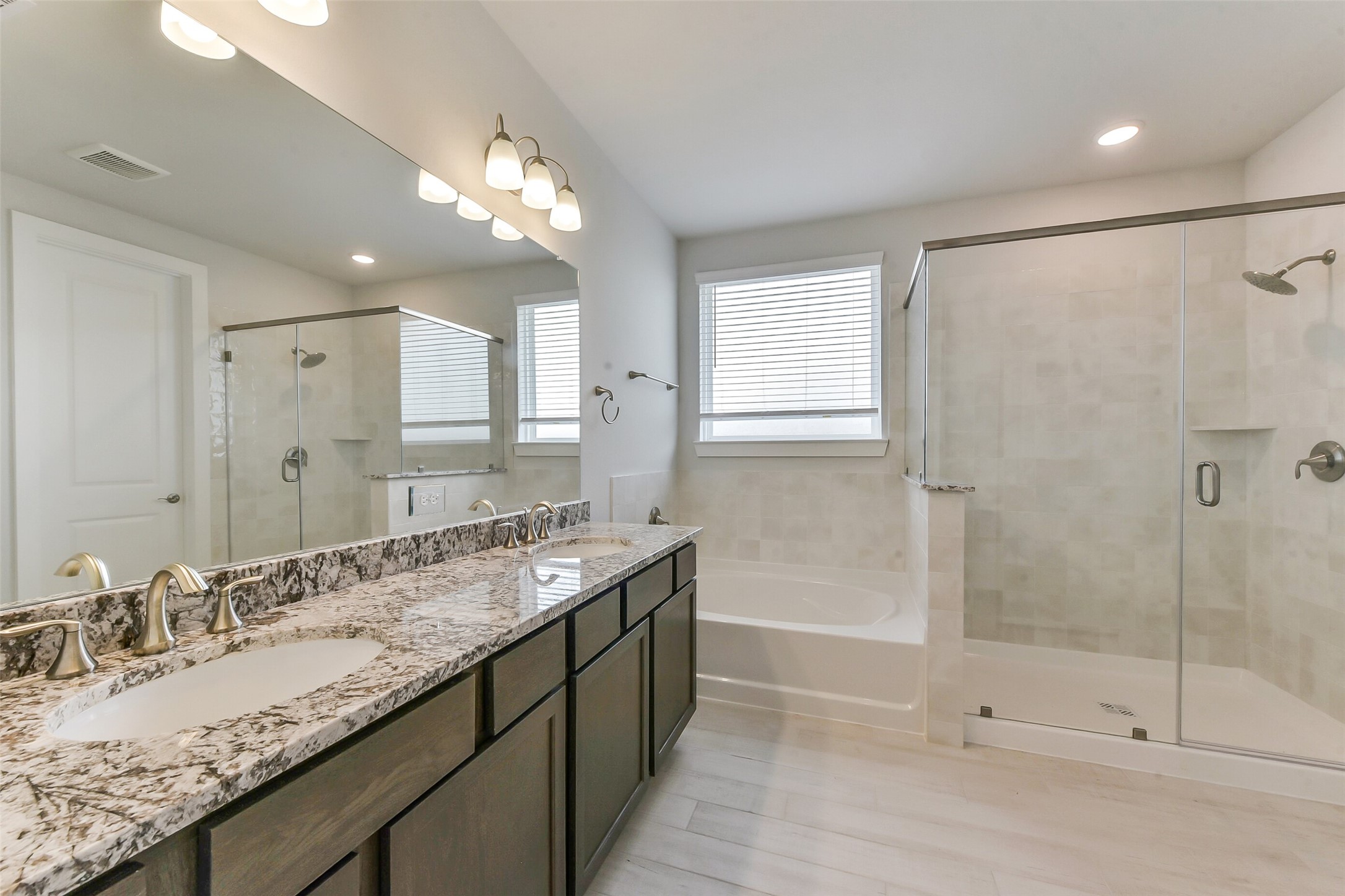3113 Hidden Mist Drive Property Photo 15