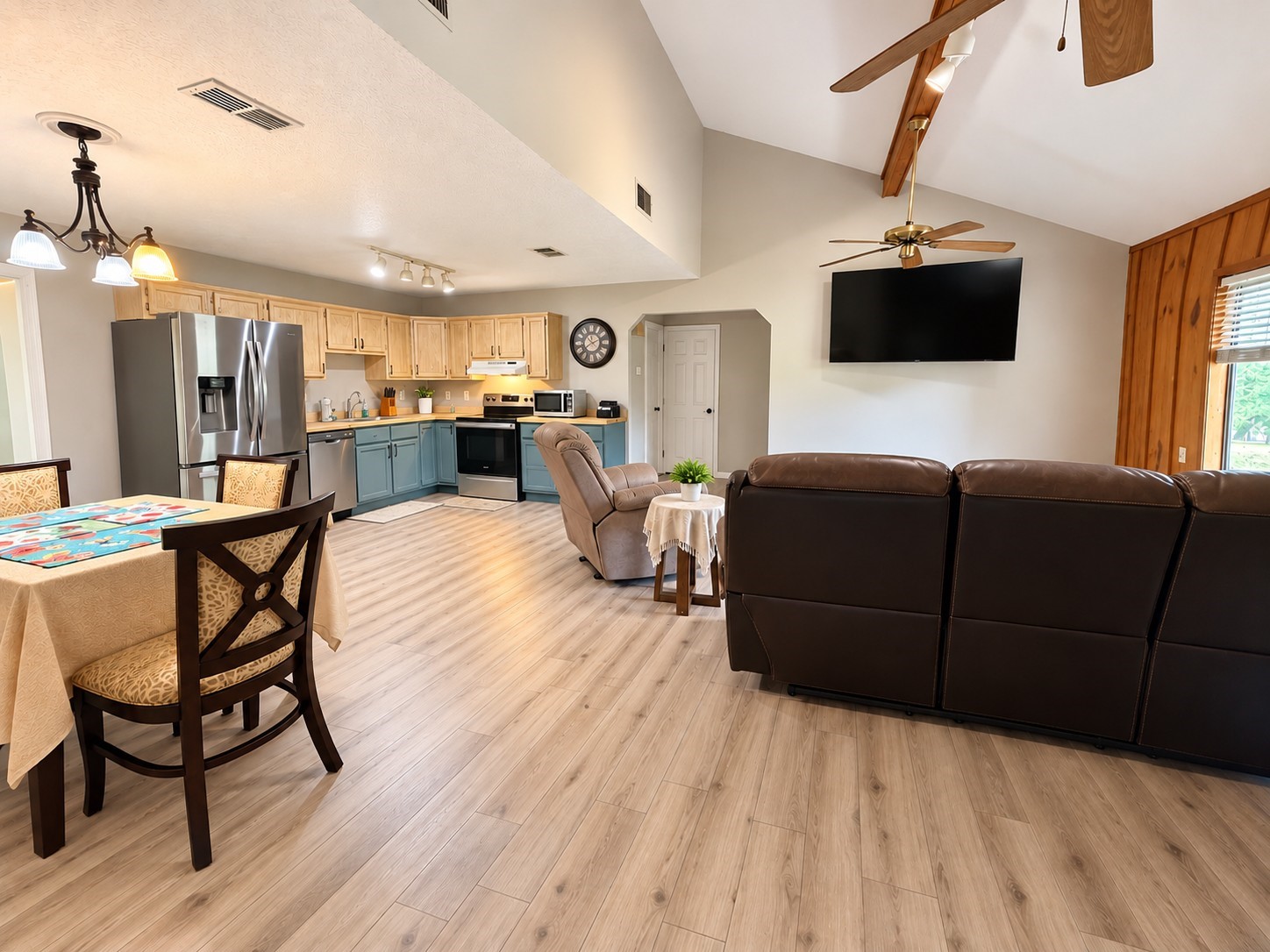 3881 N Us Highway 75 Property Photo 5