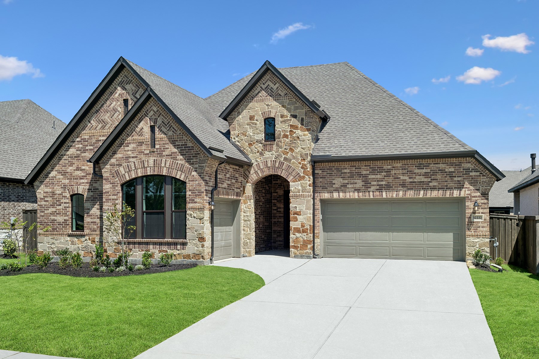 12222 Grassy Bend Drive Property Photo 3