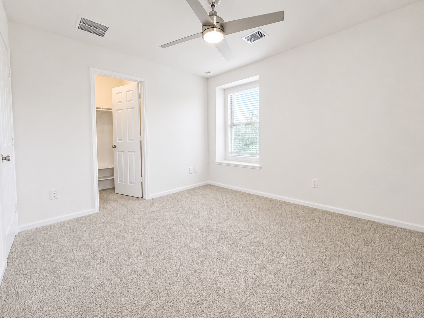 25323 Queens Causeway Lane Property Photo 13