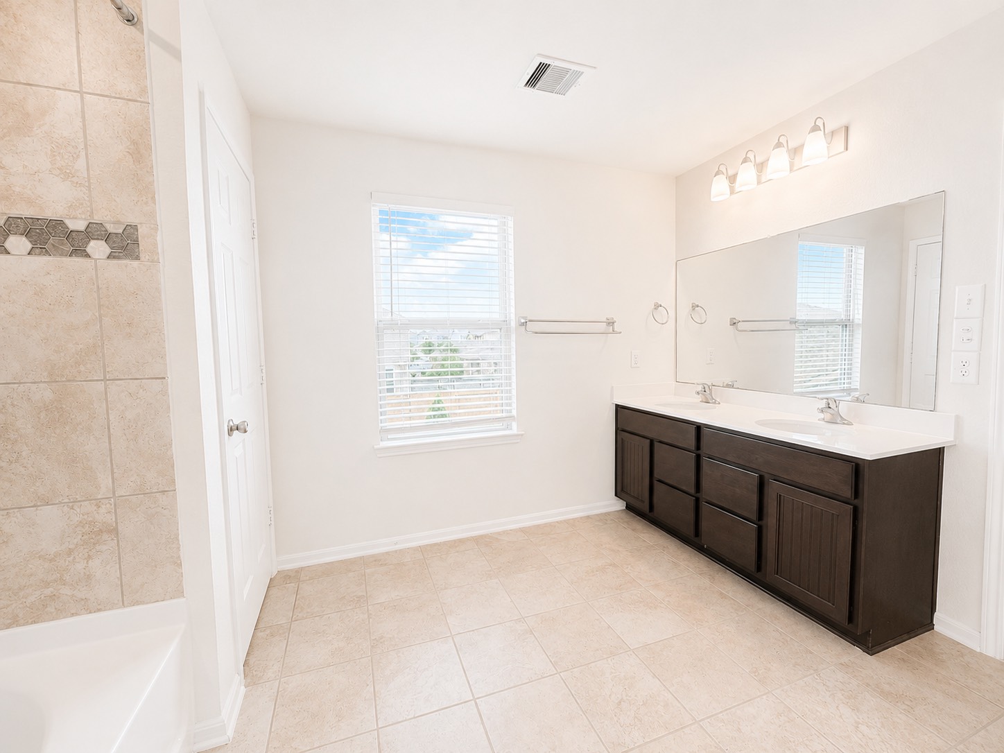 25323 Queens Causeway Lane Property Photo 16