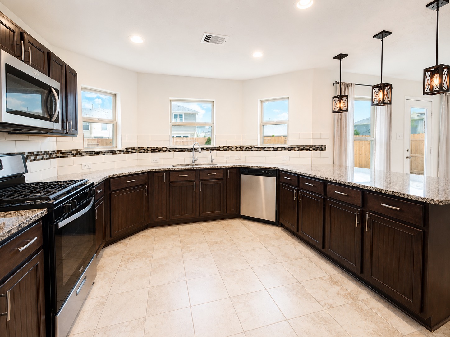 25323 Queens Causeway Lane Property Photo 23