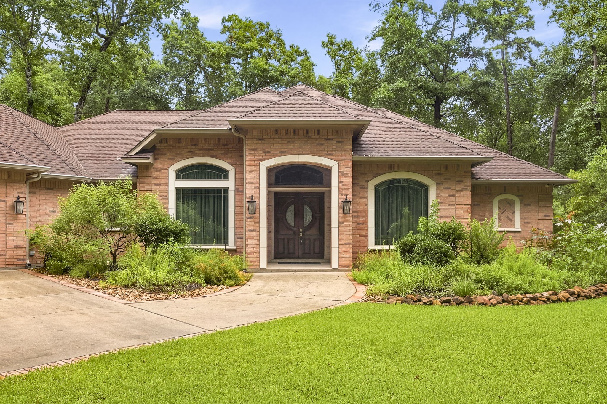 10307 Autumn Run Lane Property Photo 4