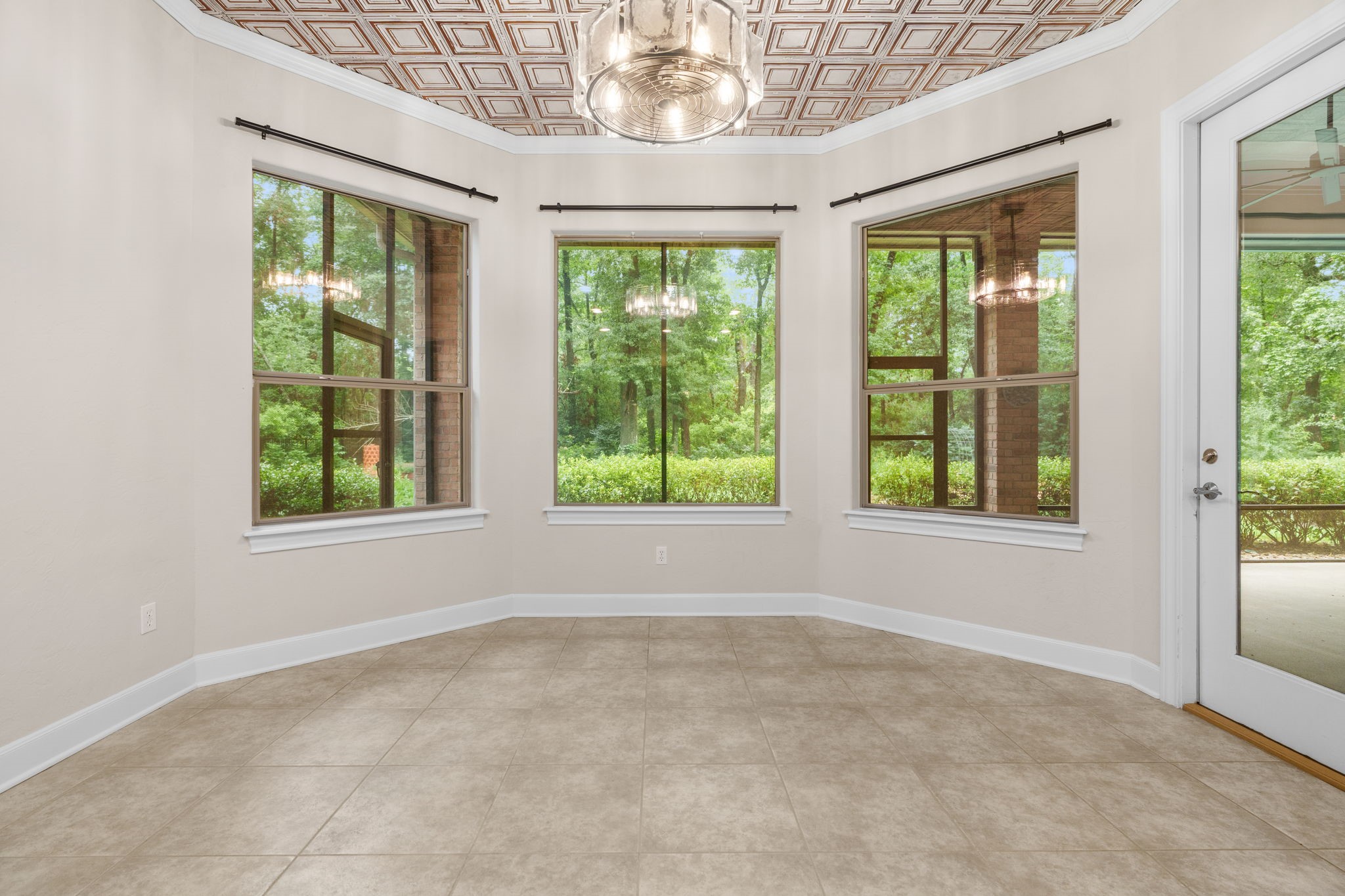 10307 Autumn Run Lane Property Photo 17