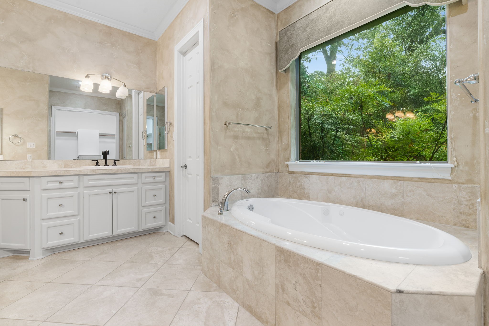 10307 Autumn Run Lane Property Photo 22