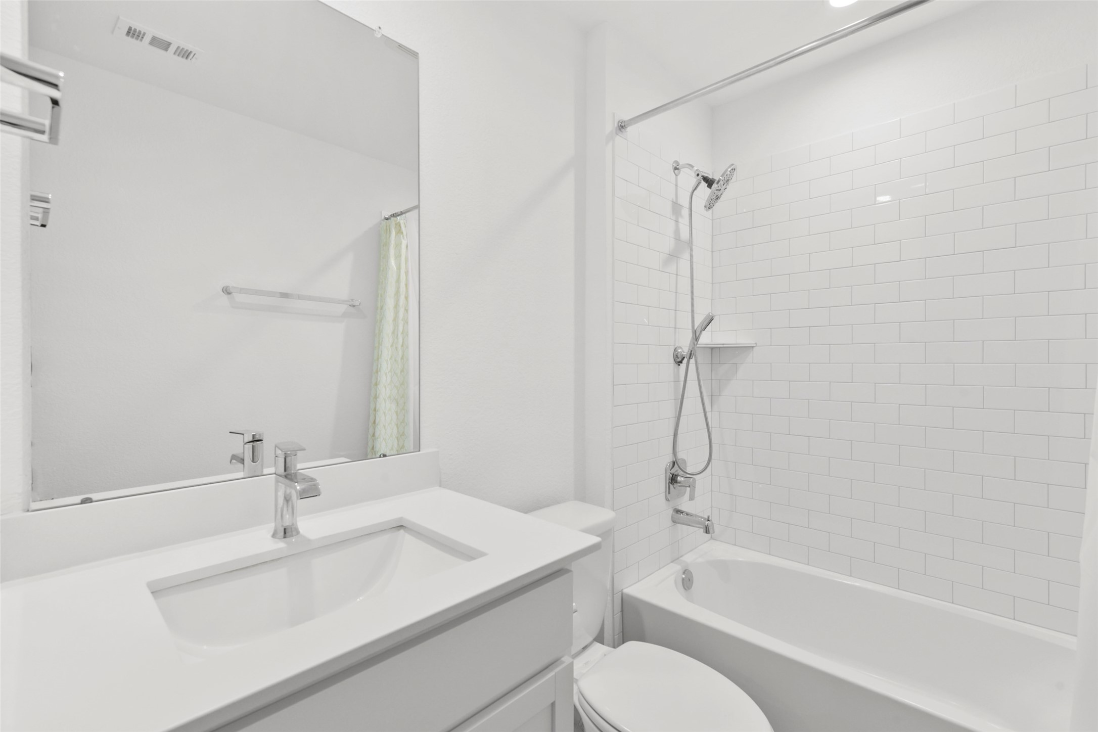 7915 Murciana Drive Property Photo 7