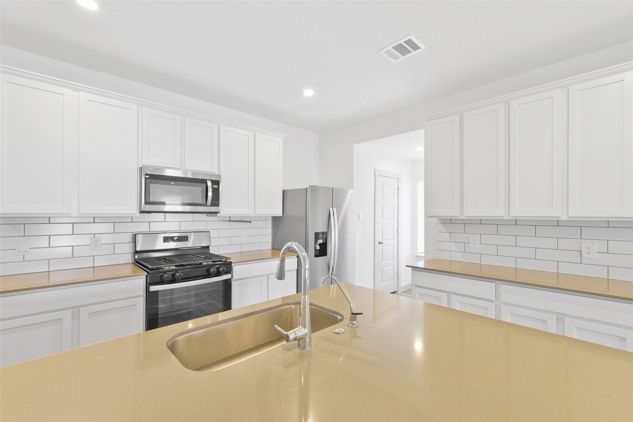 7915 Murciana Drive Property Photo 11