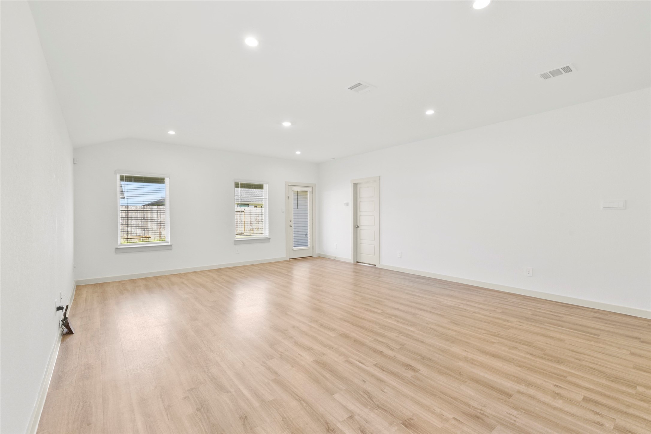 7915 Murciana Drive Property Photo 16