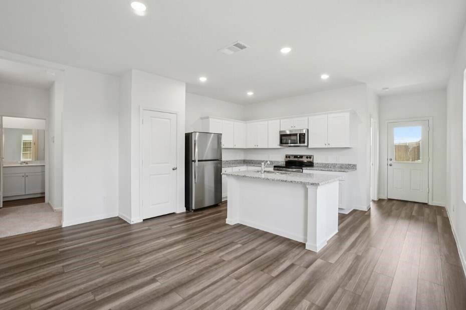 10318 Magnol Wood Drive Property Photo 7