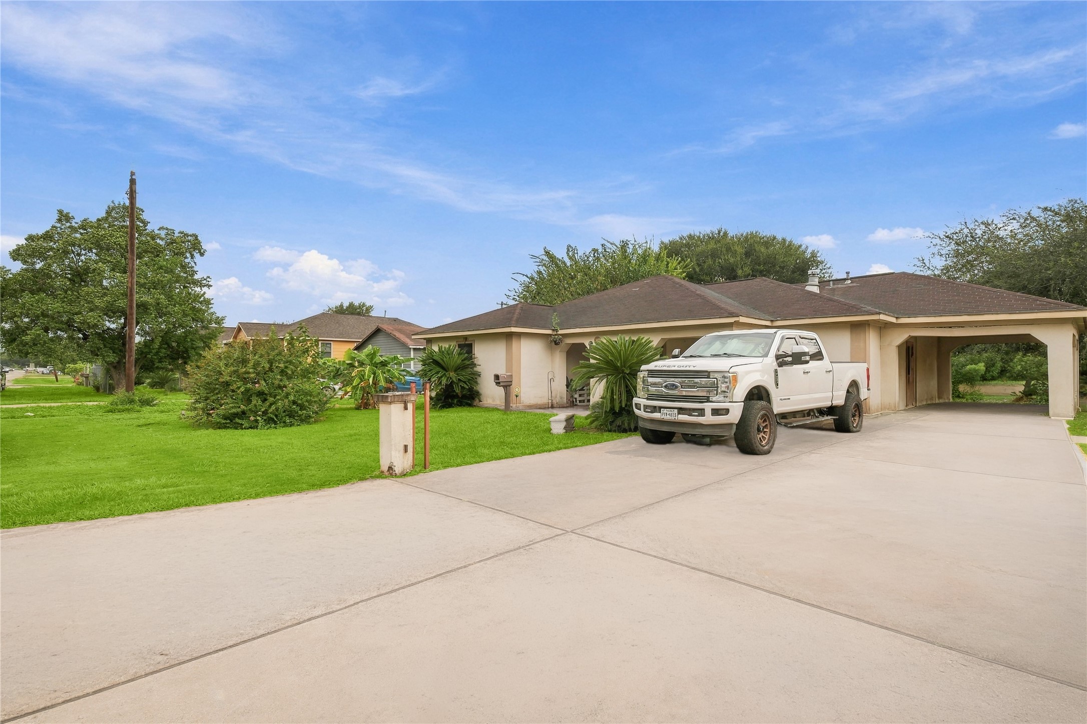 11005 Wiggins Street Property Photo 4
