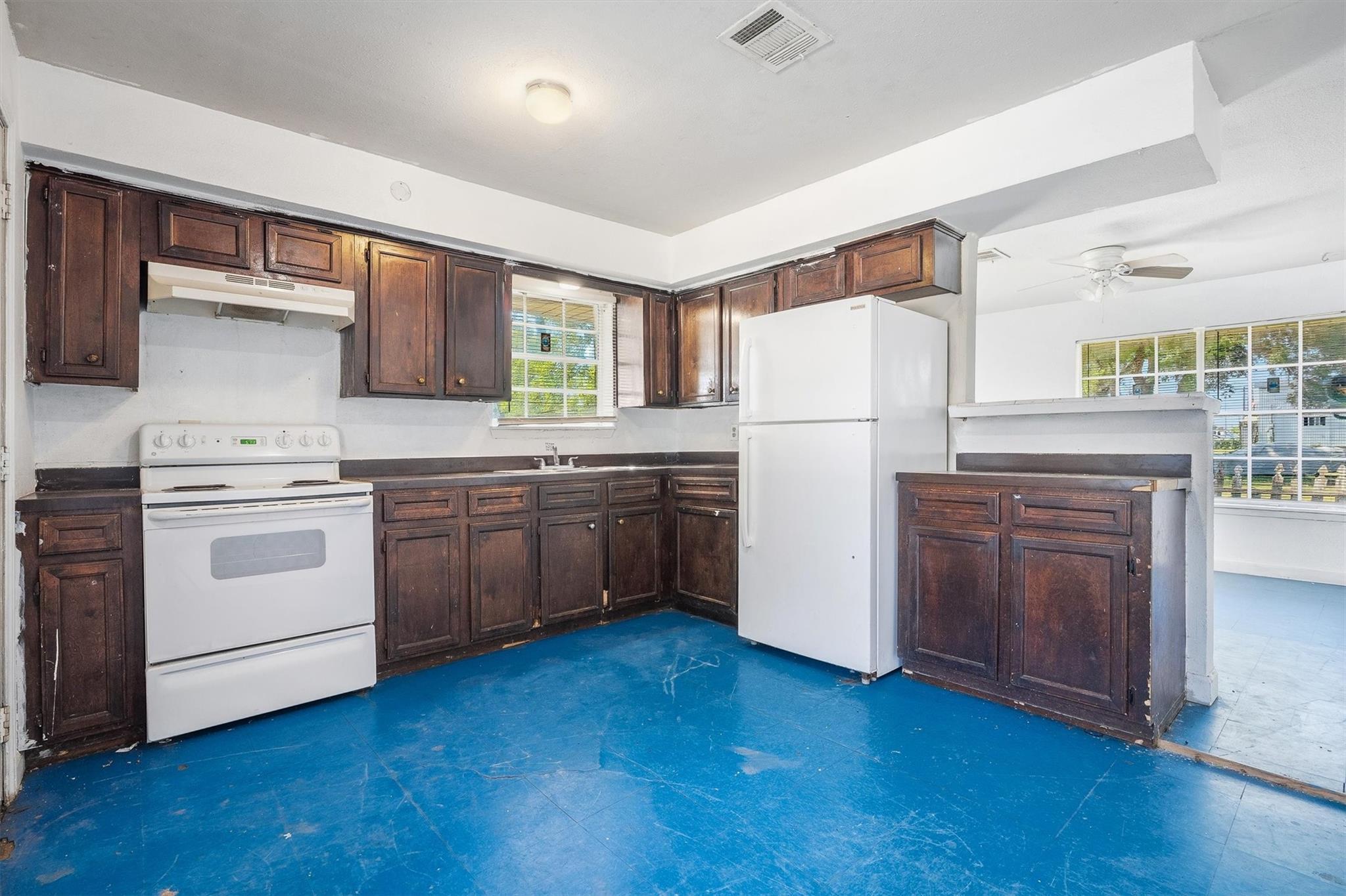 3218 5th Street Property Photo 3