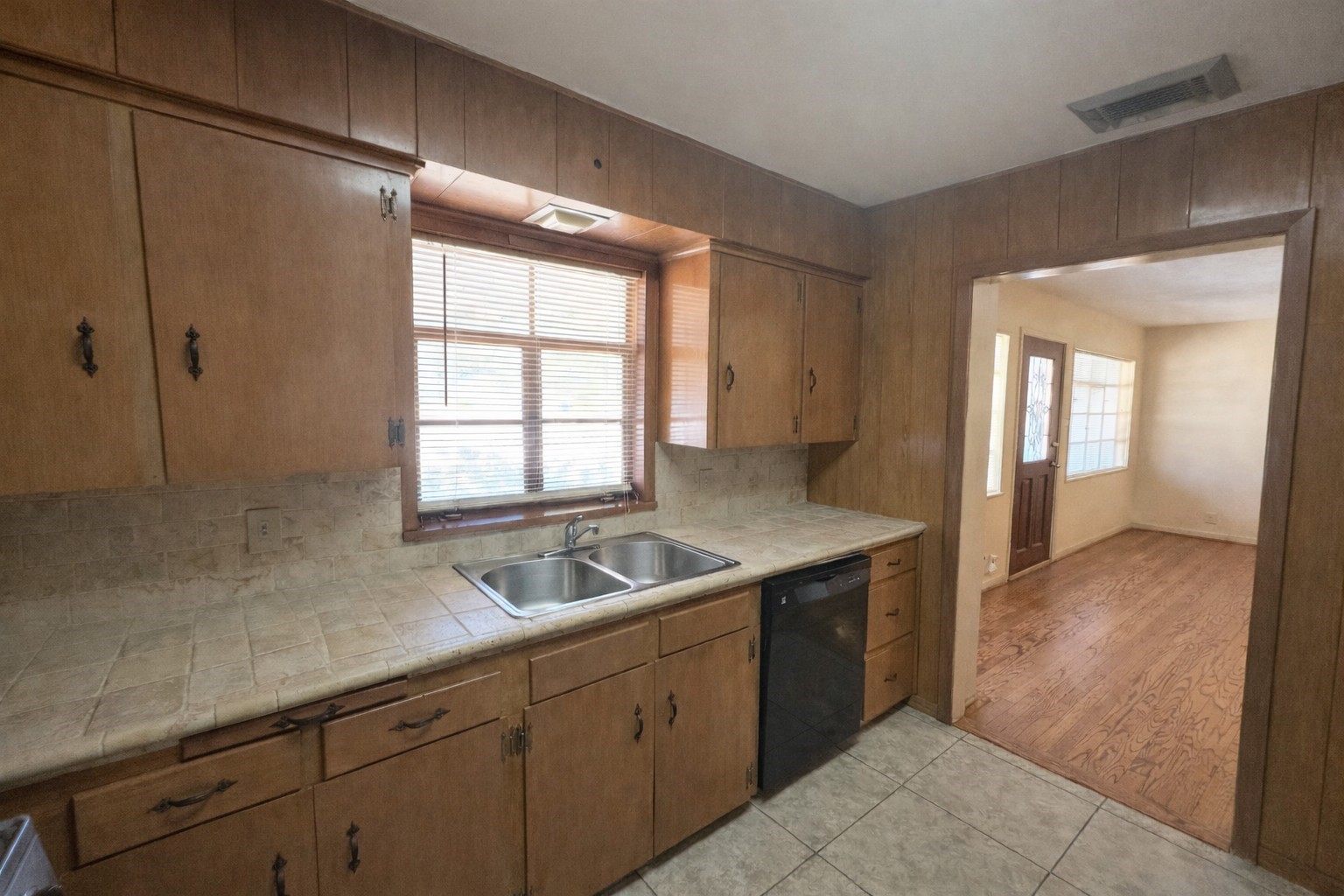 903 Lamonte Lane Property Photo 8