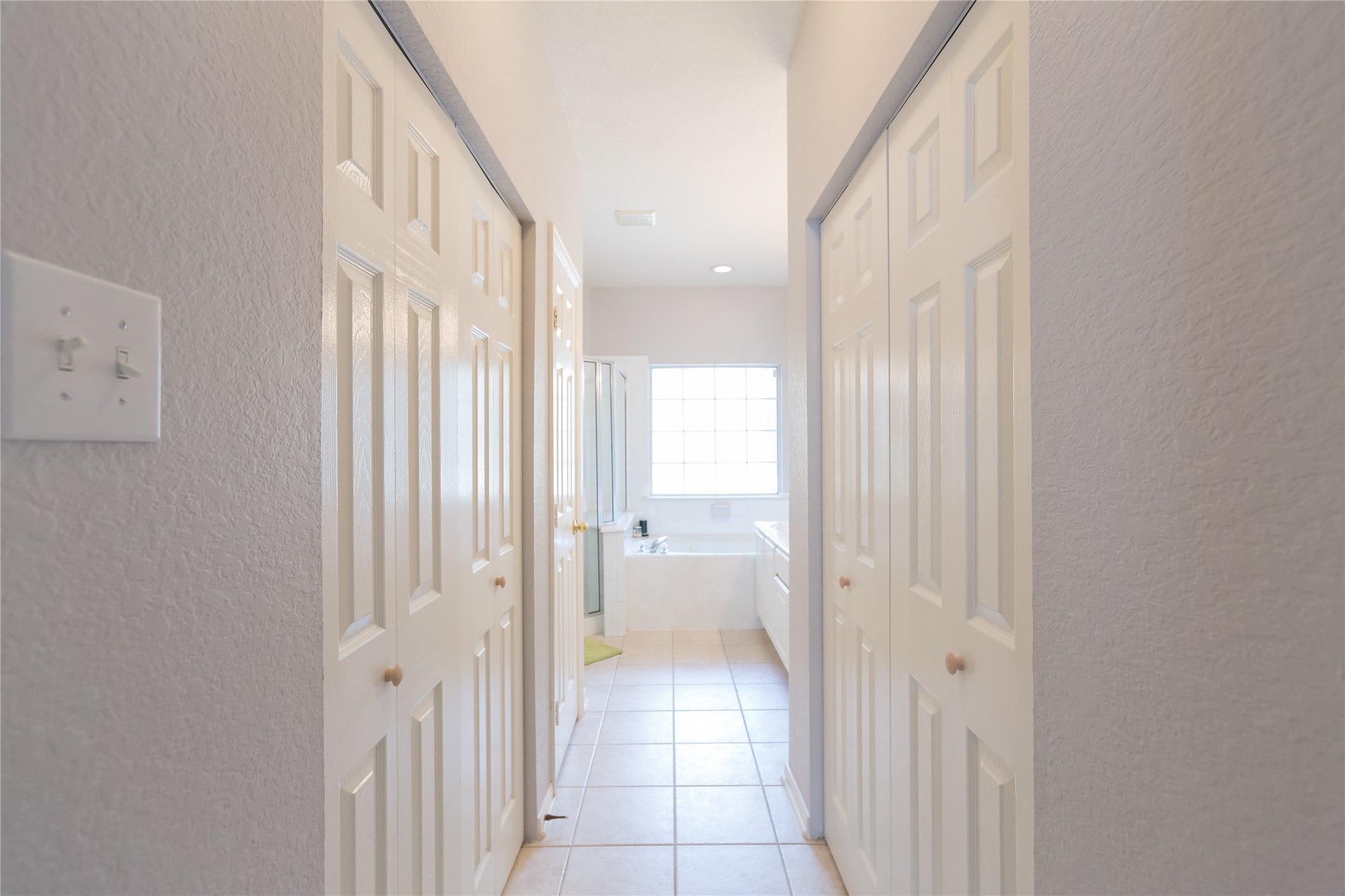 7907 Glenn Cliff Drive Property Photo 12