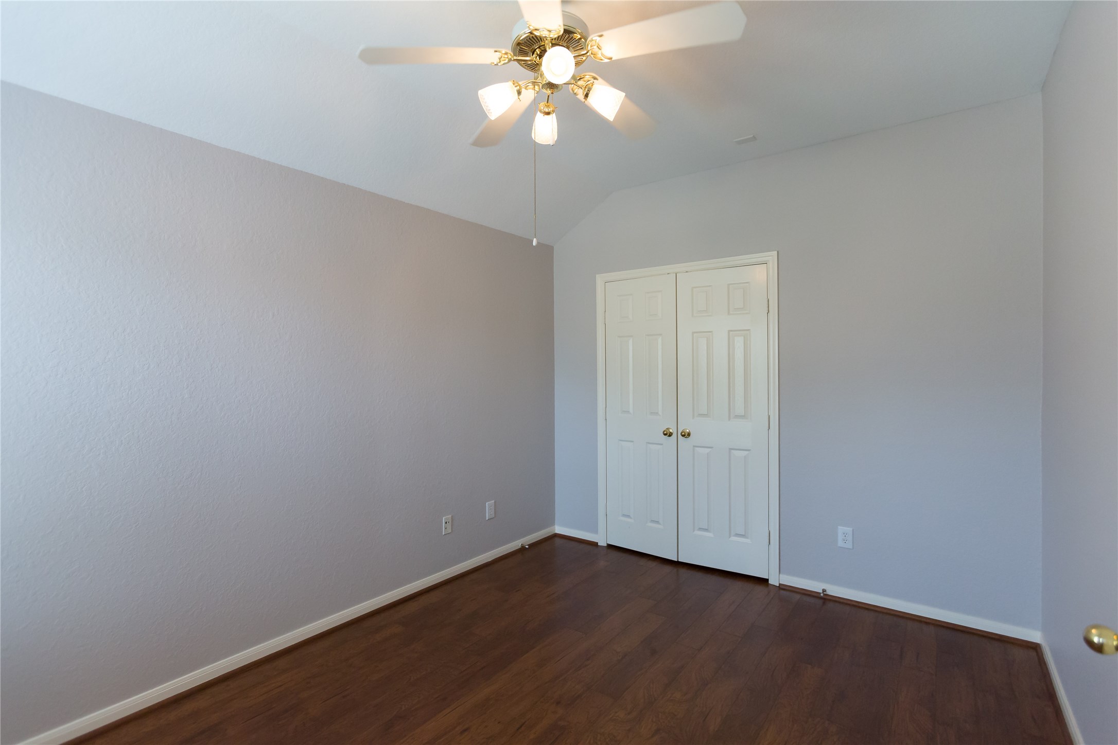 7907 Glenn Cliff Drive Property Photo 16