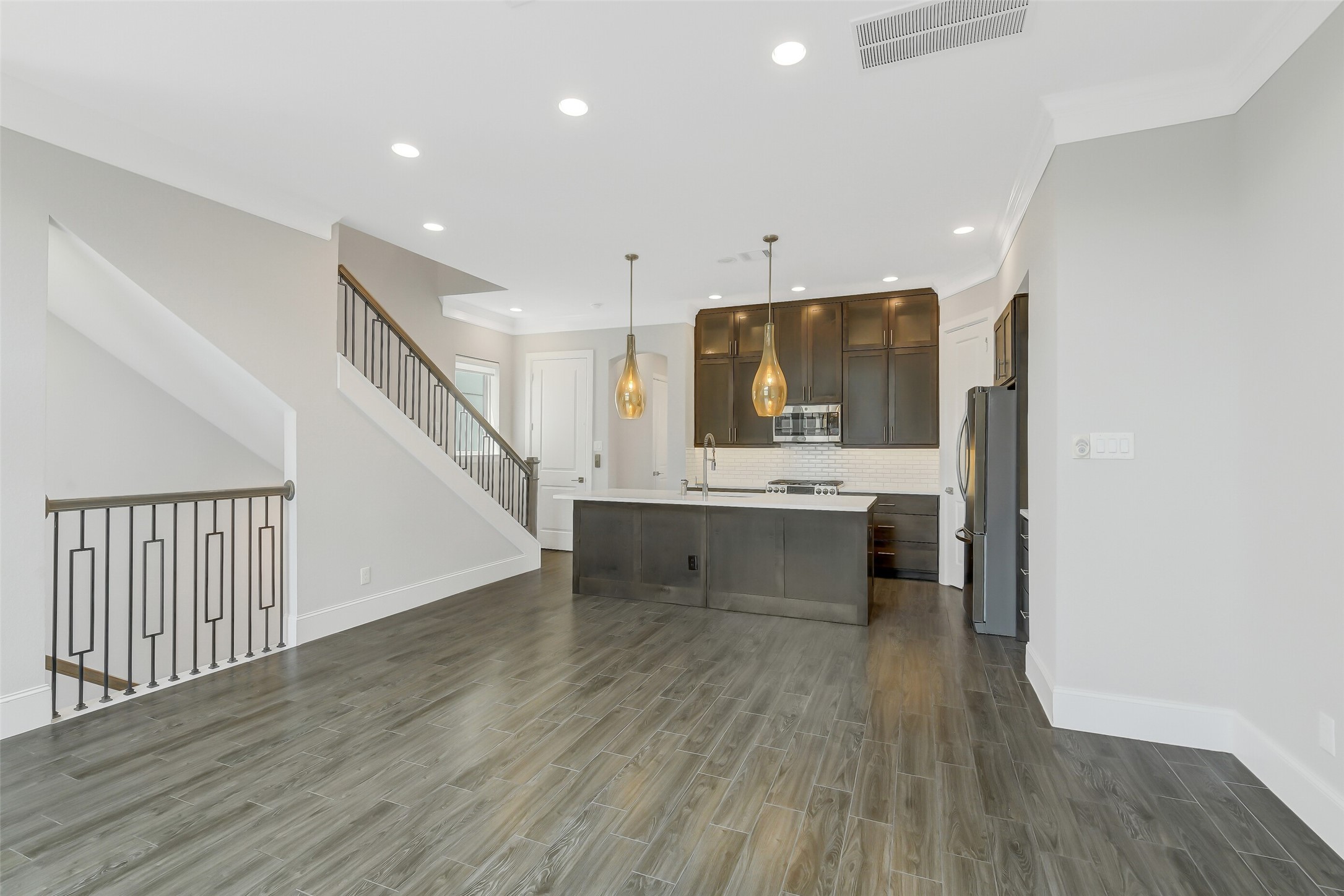 8336 Ginger Oak Street Property Photo 11