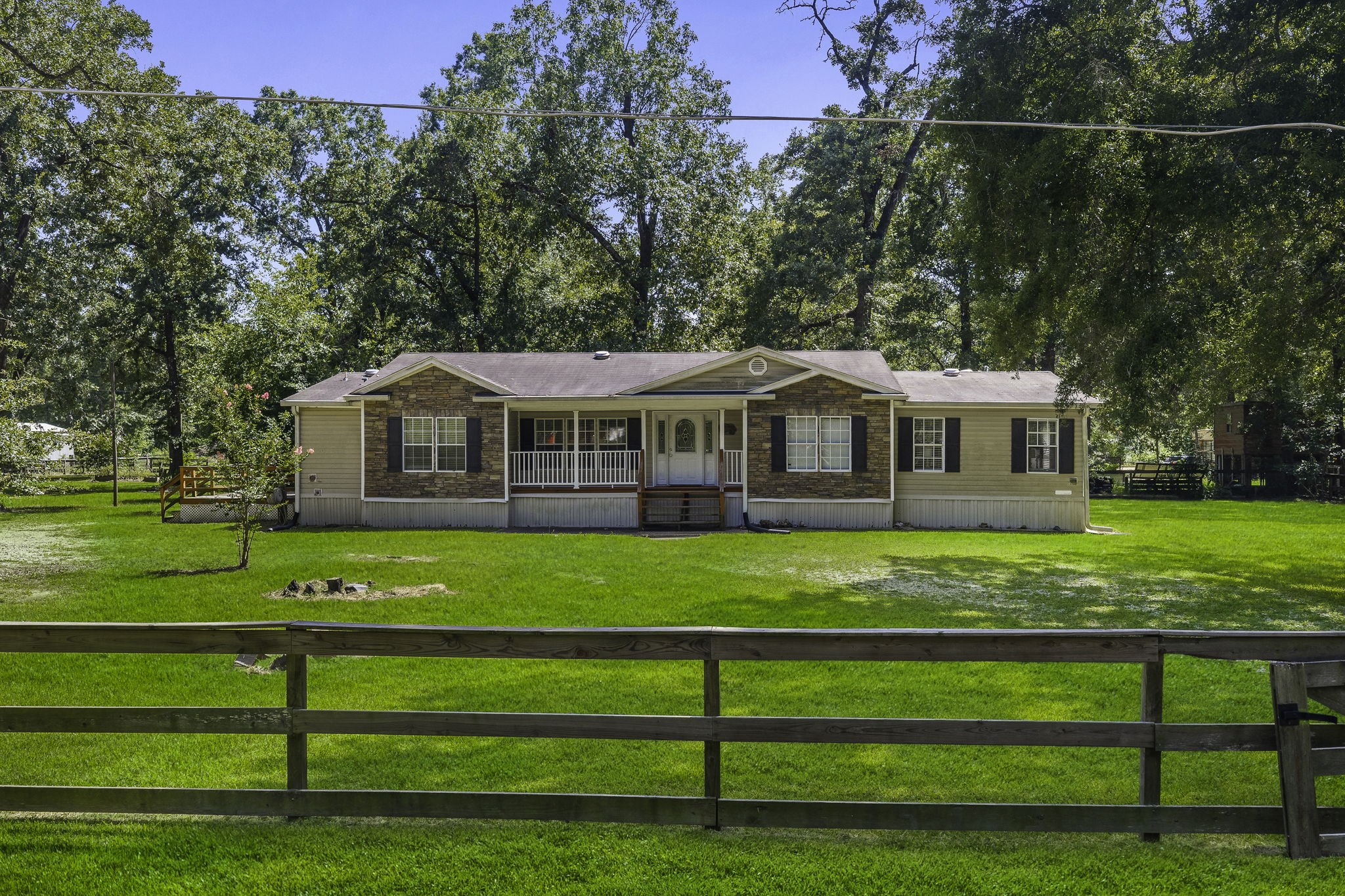 267 Osborne Avenue Property Photo 1