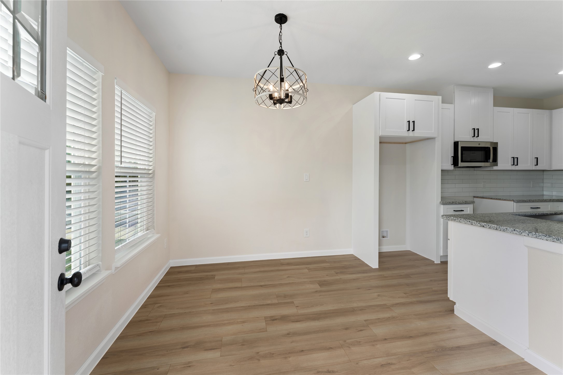 5323 Groveton Street Property Photo 4