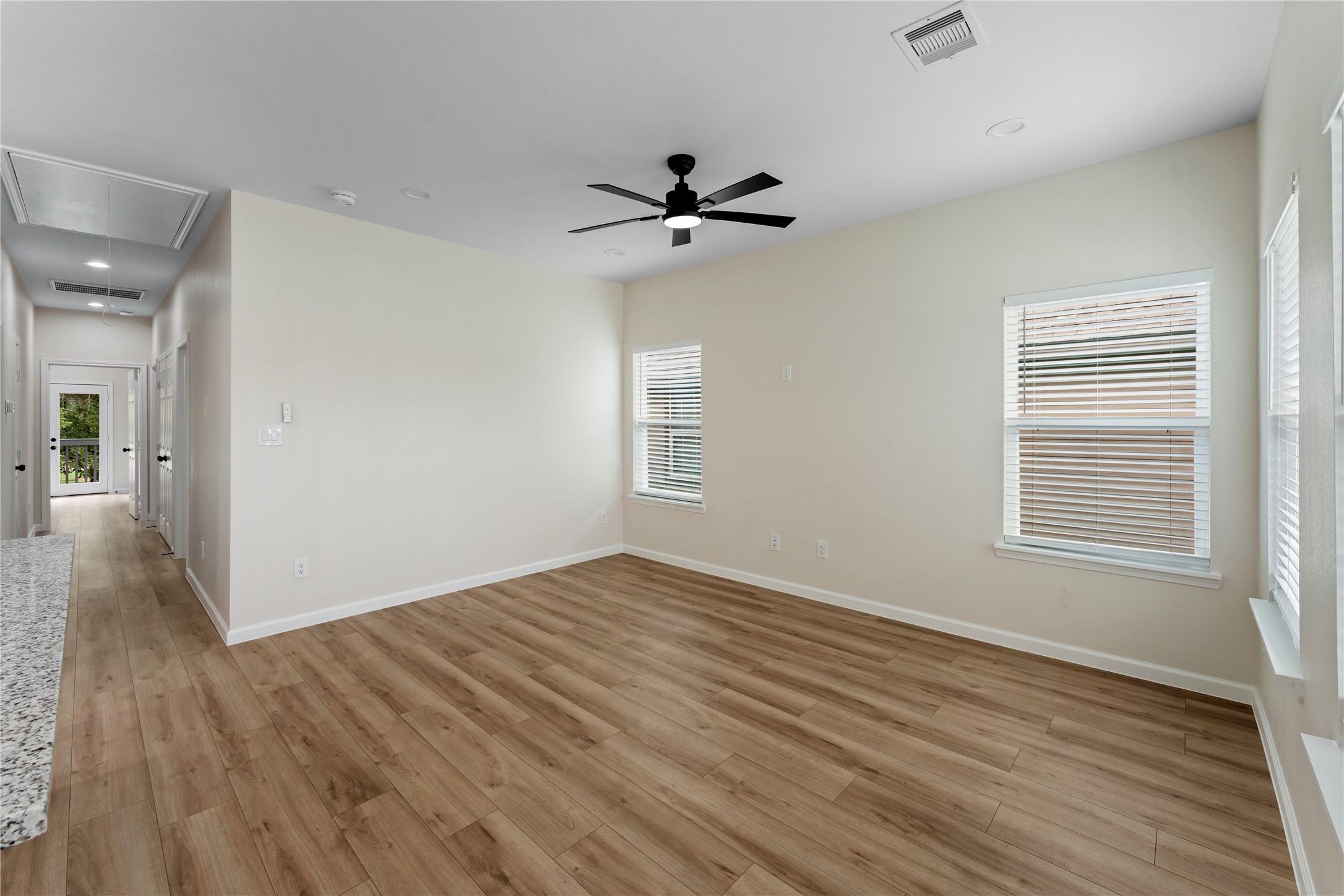 5323 Groveton Street Property Photo 12