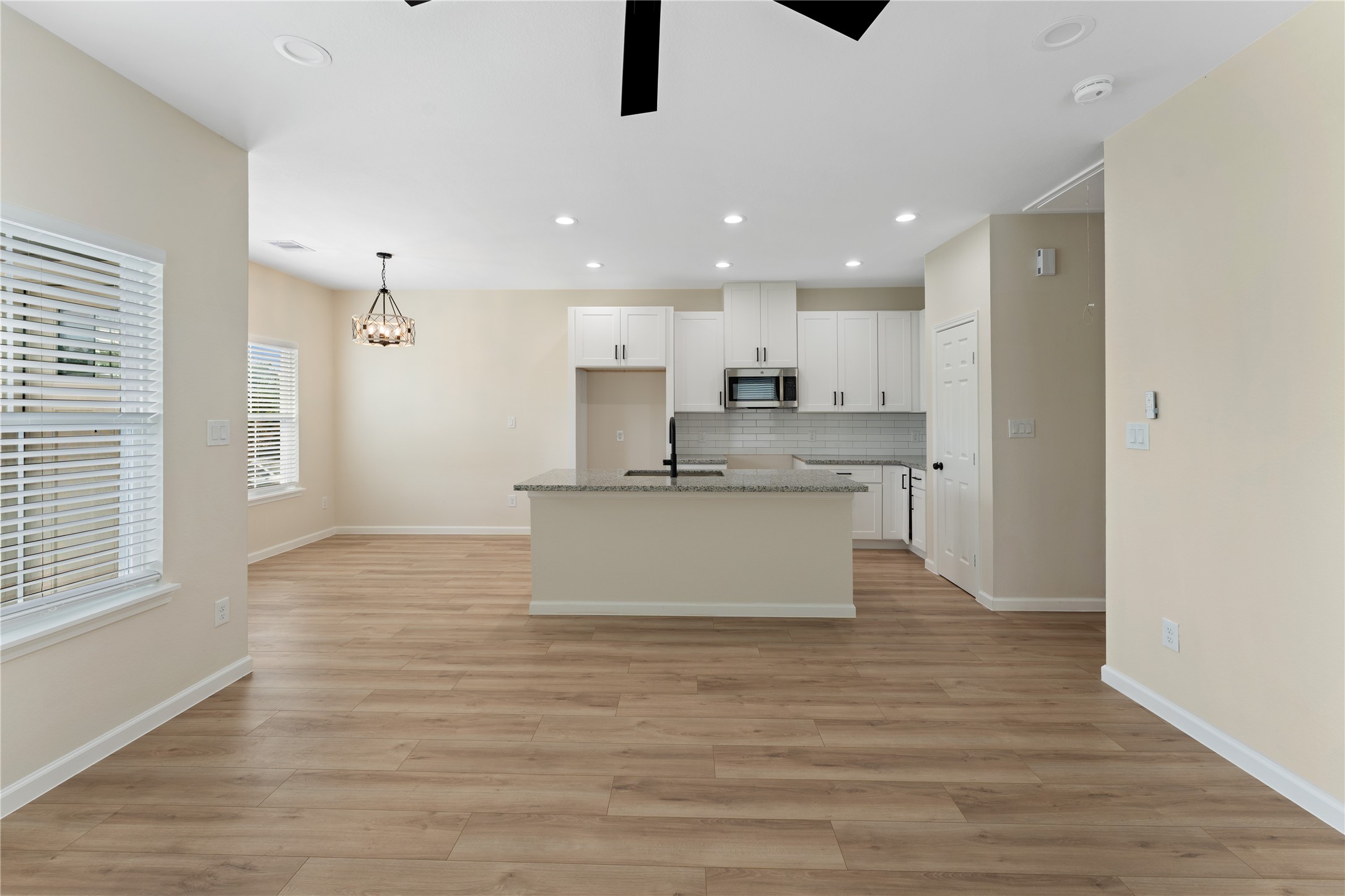5323 Groveton Street Property Photo 15