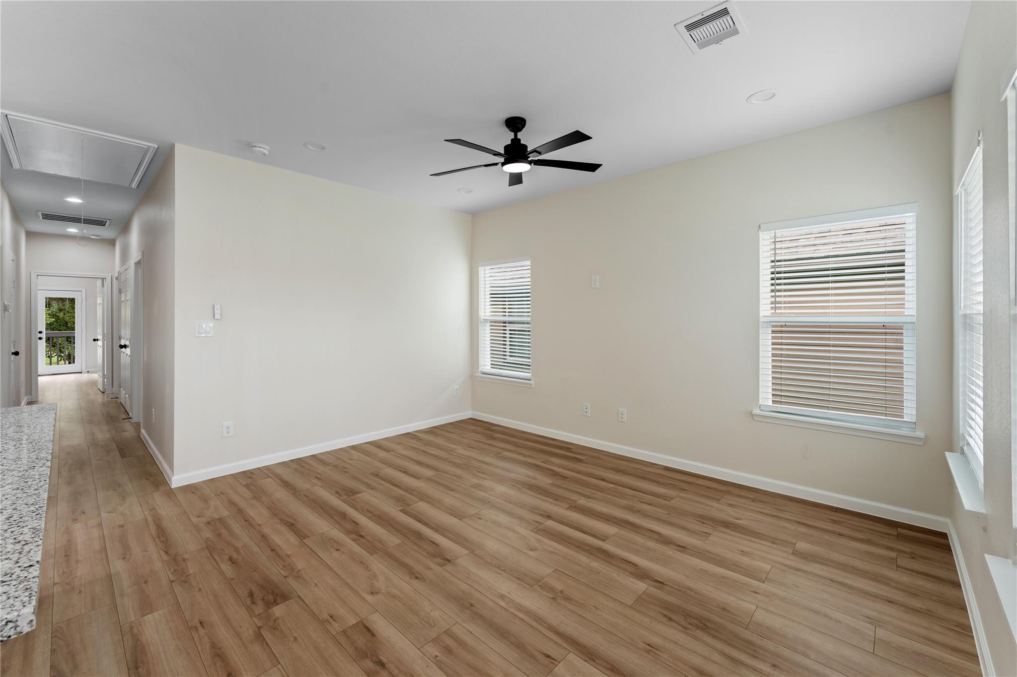 5323 Groveton Street Property Photo 15