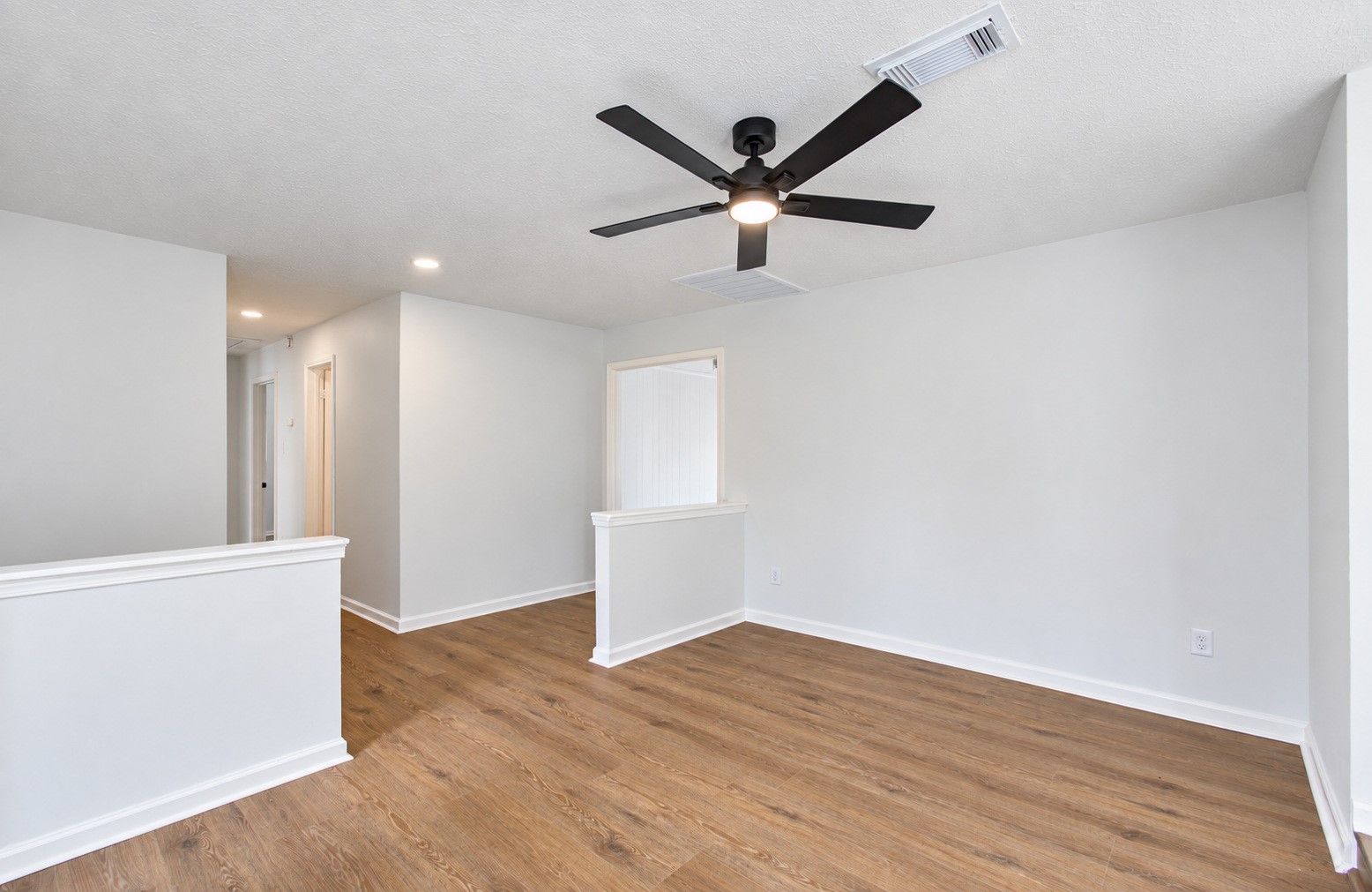 322 S Persimmon Street Property Photo 8
