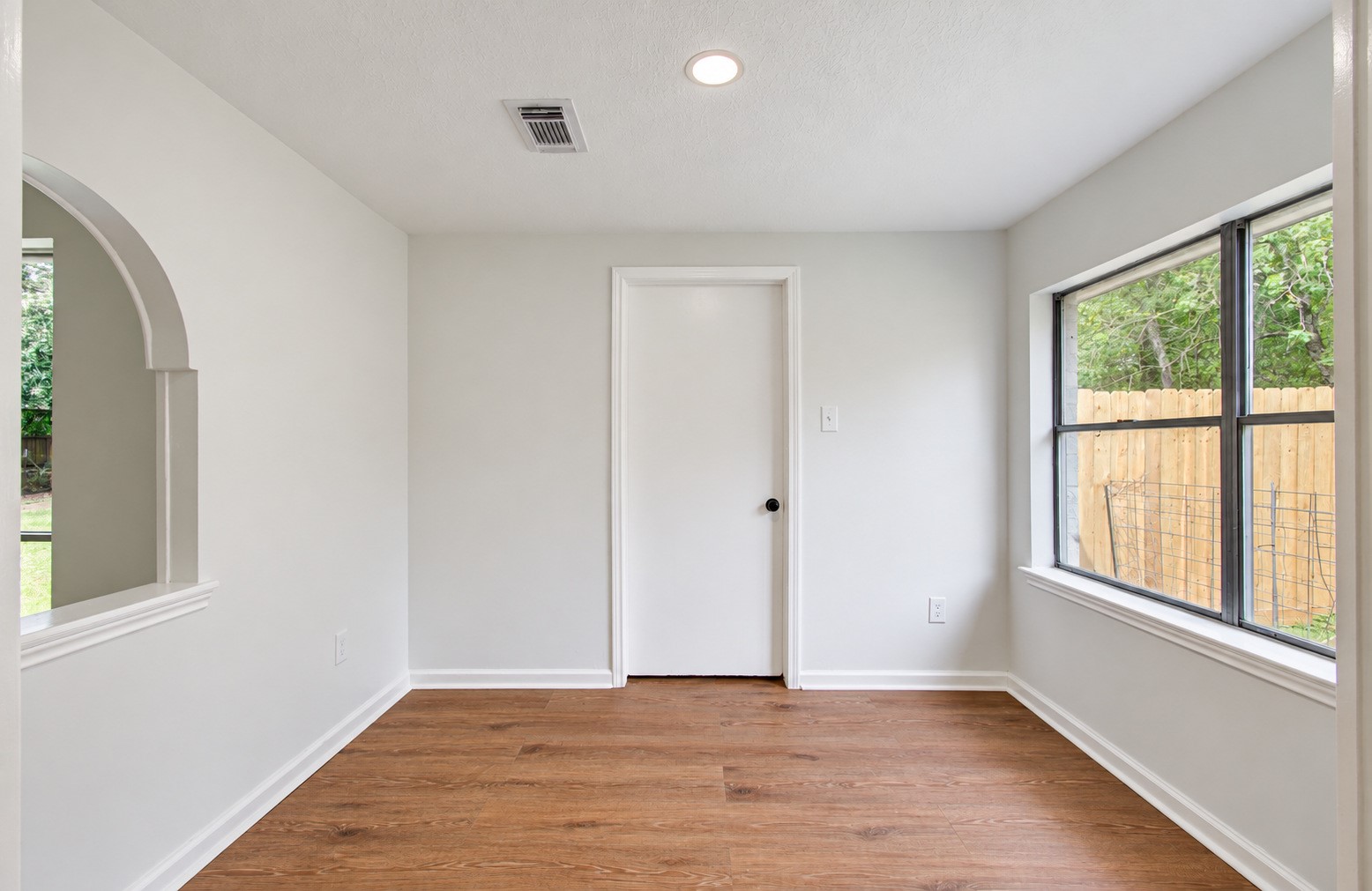 322 S Persimmon Street Property Photo 14