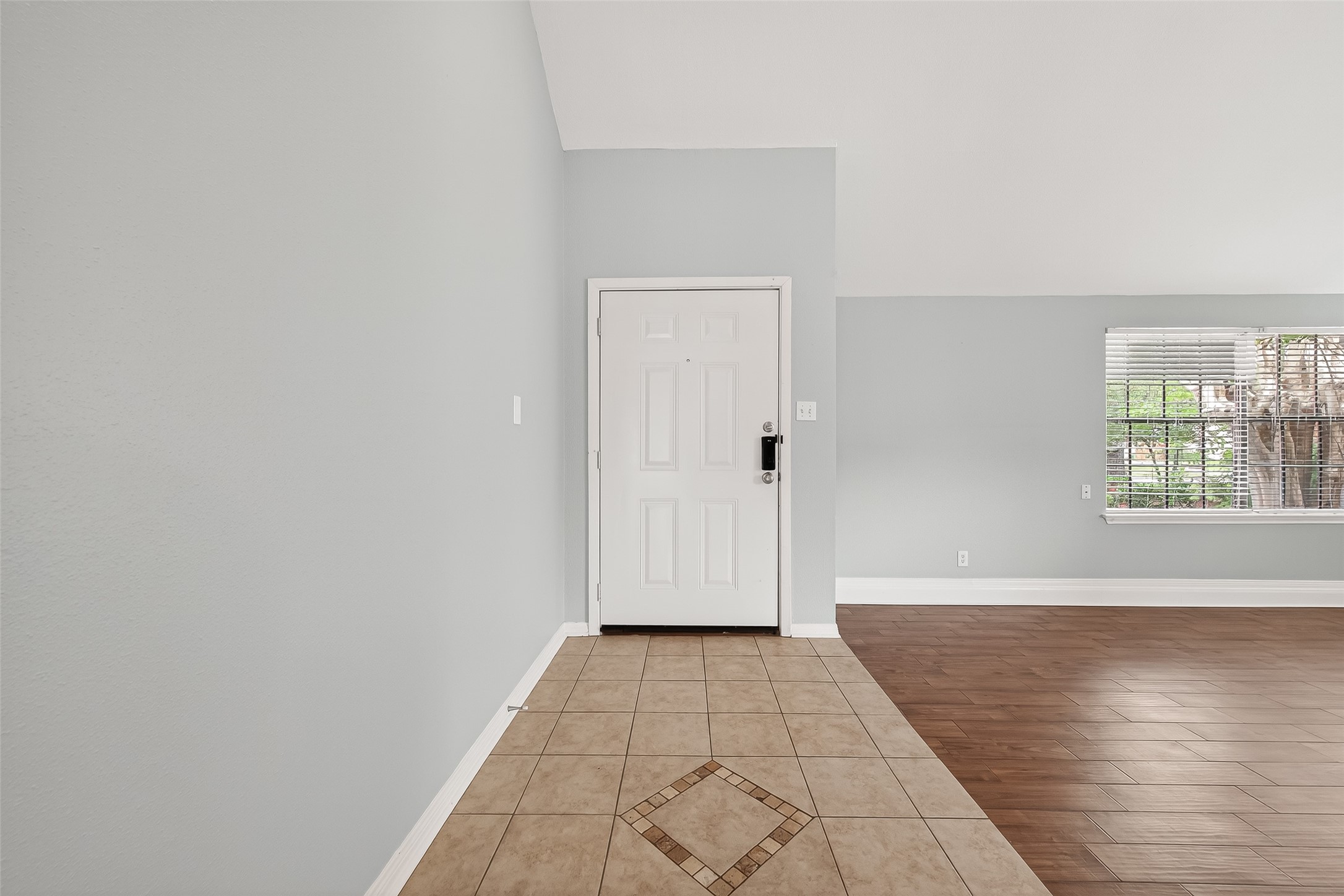 22946 Provincial Boulevard Property Photo 3
