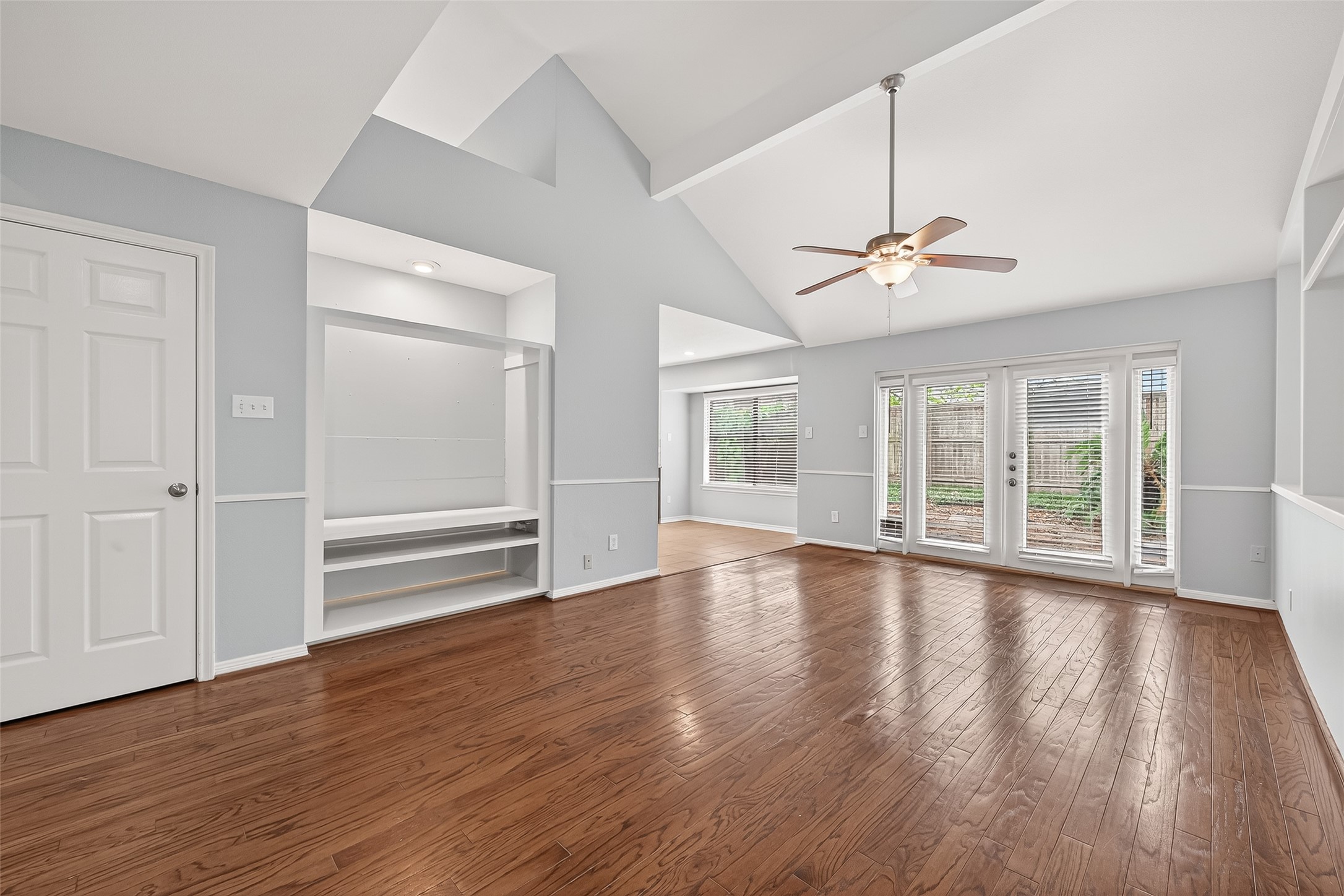 22946 Provincial Boulevard Property Photo 12