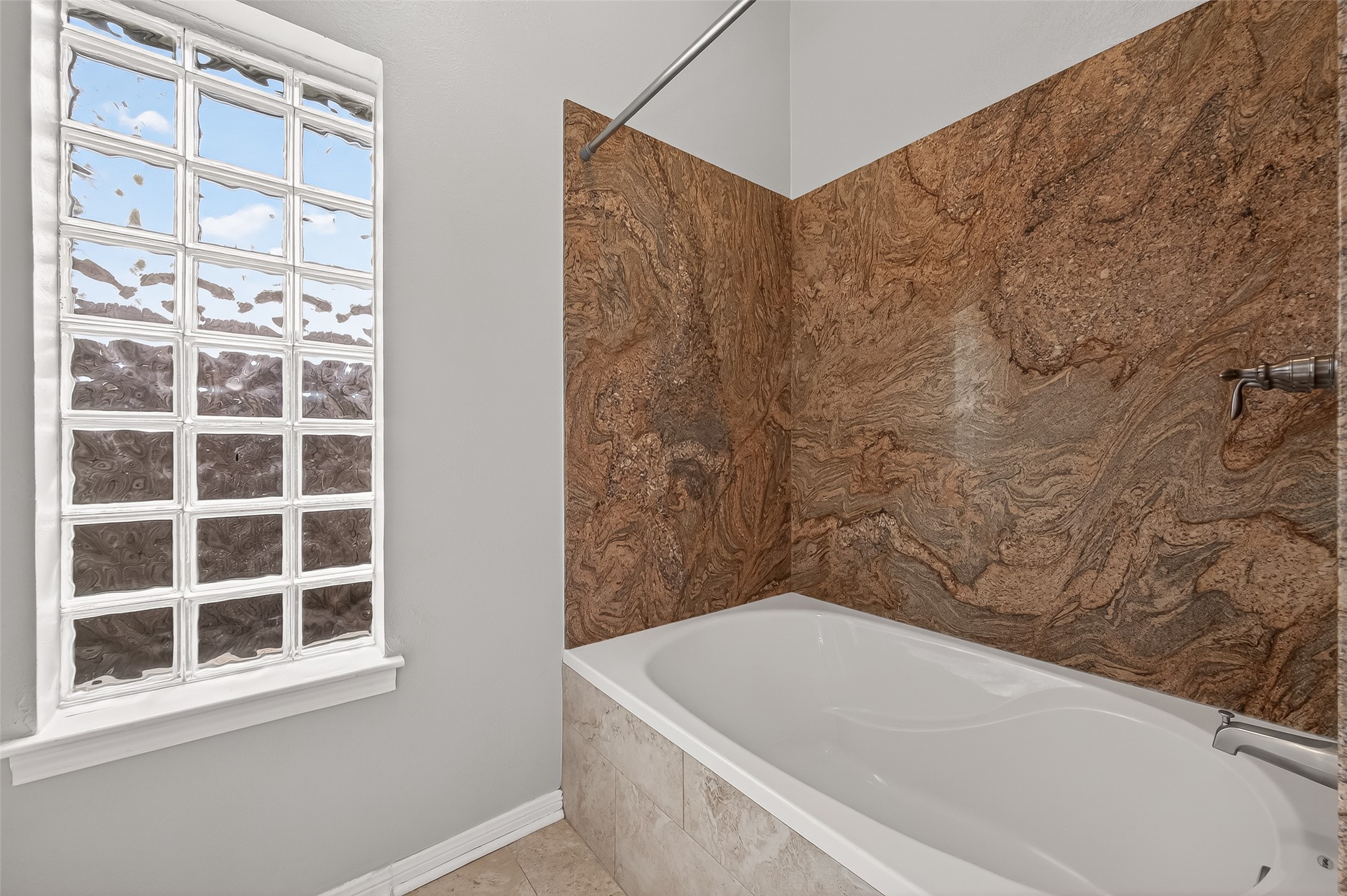 22946 Provincial Boulevard Property Photo 23