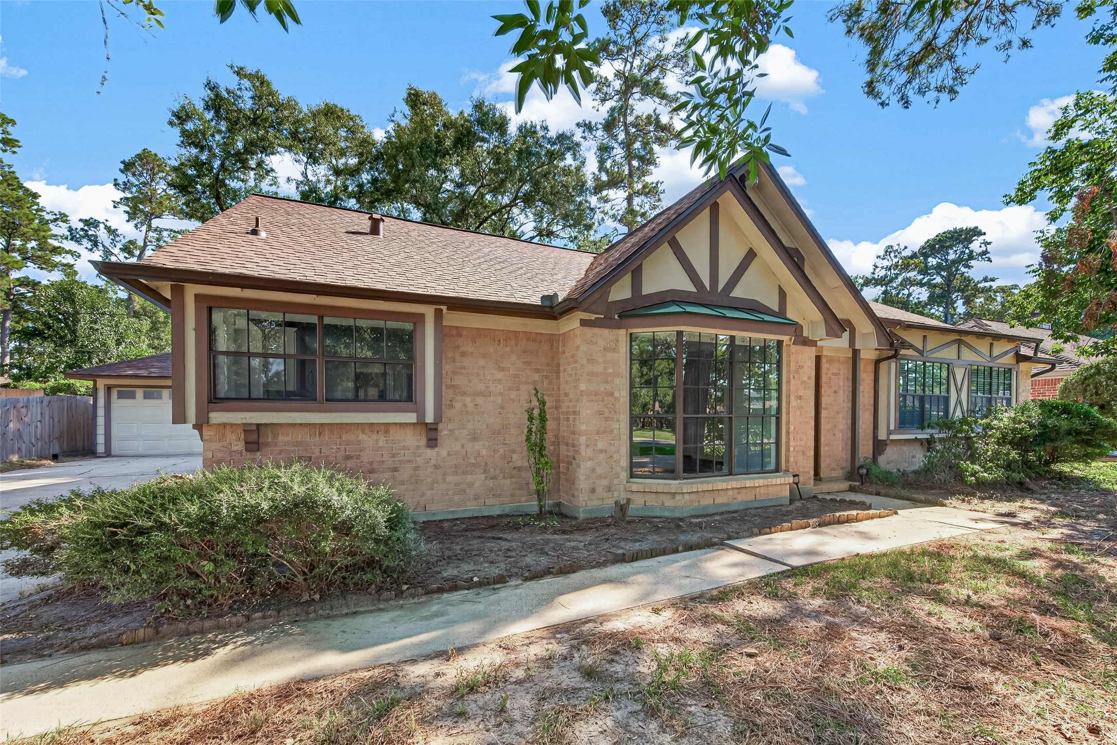 9626 Pinehurst Street Property Photo 1