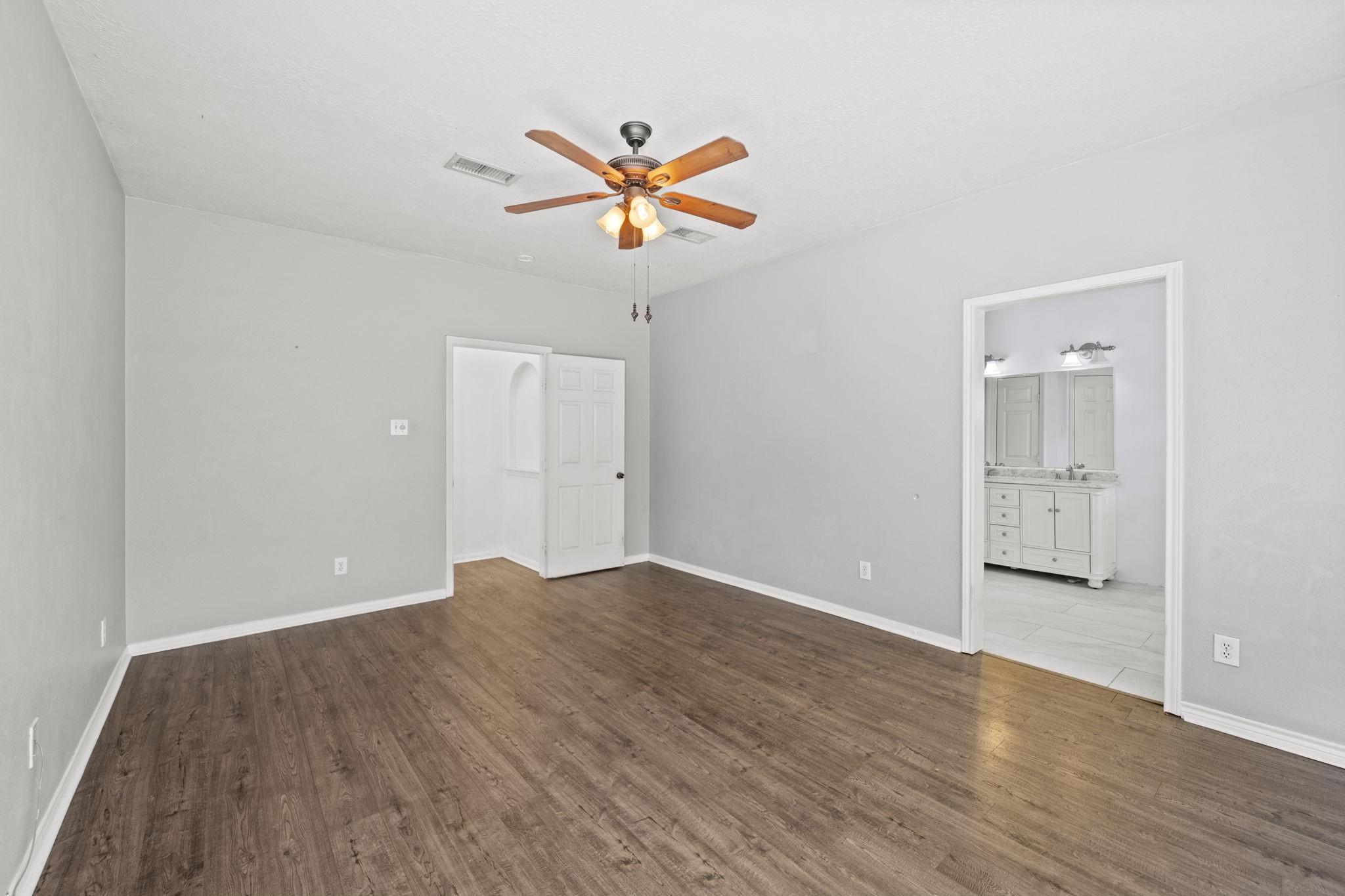 54 Wrens Song Place Property Photo 28