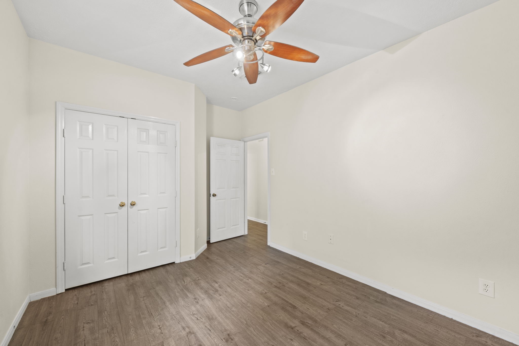 54 Wrens Song Place Property Photo 35