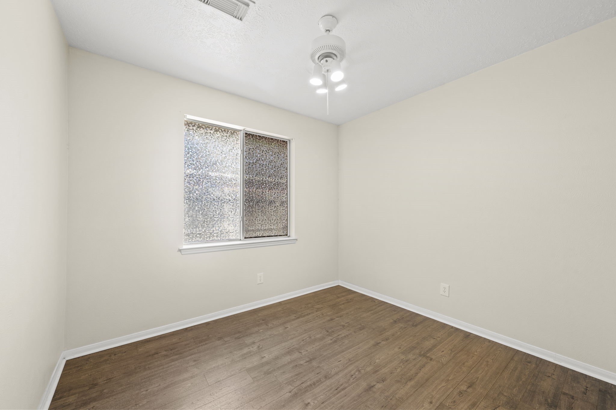 54 Wrens Song Place Property Photo 37