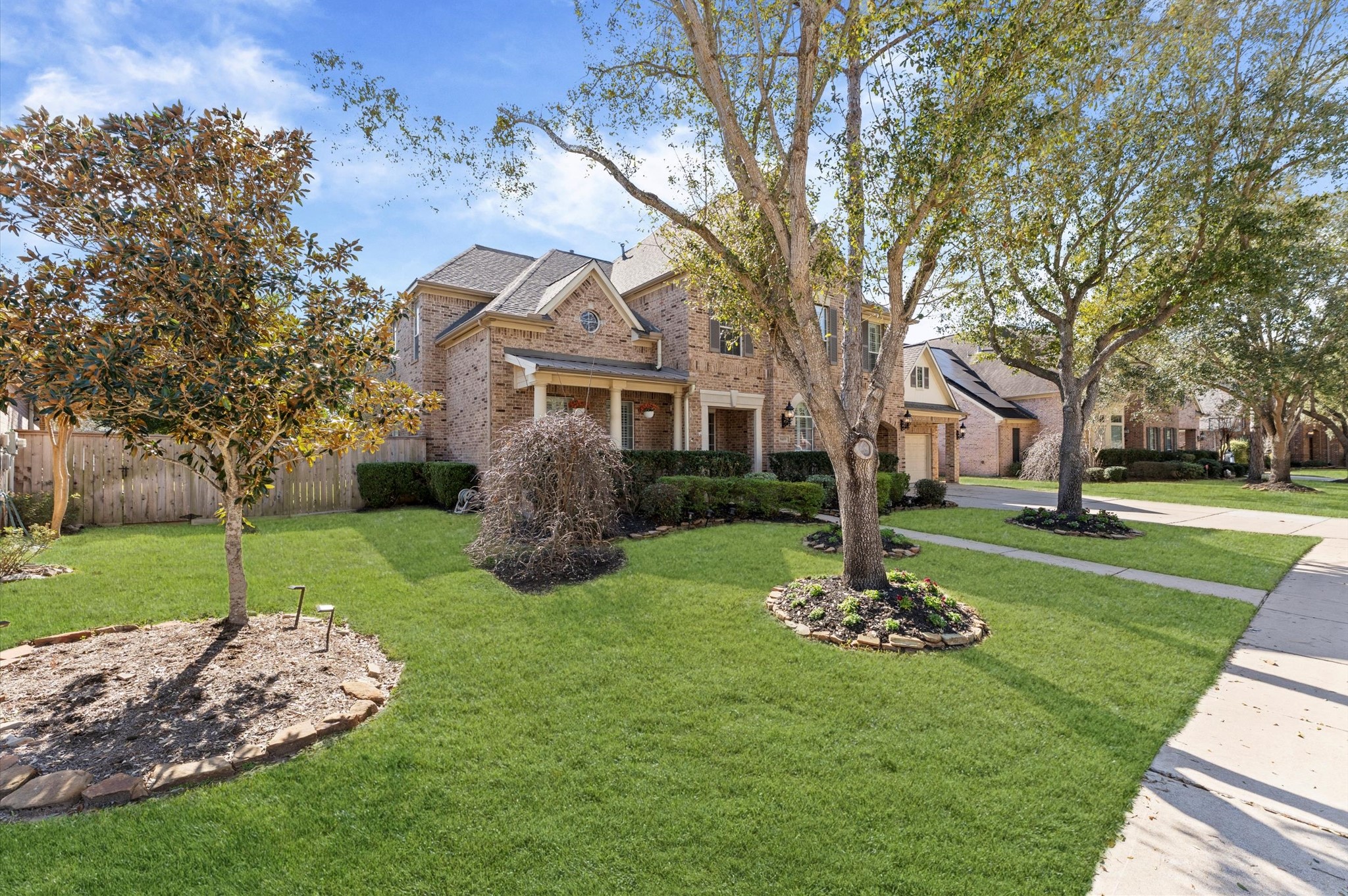 8406 Buffalo Creek Drive Property Photo 2