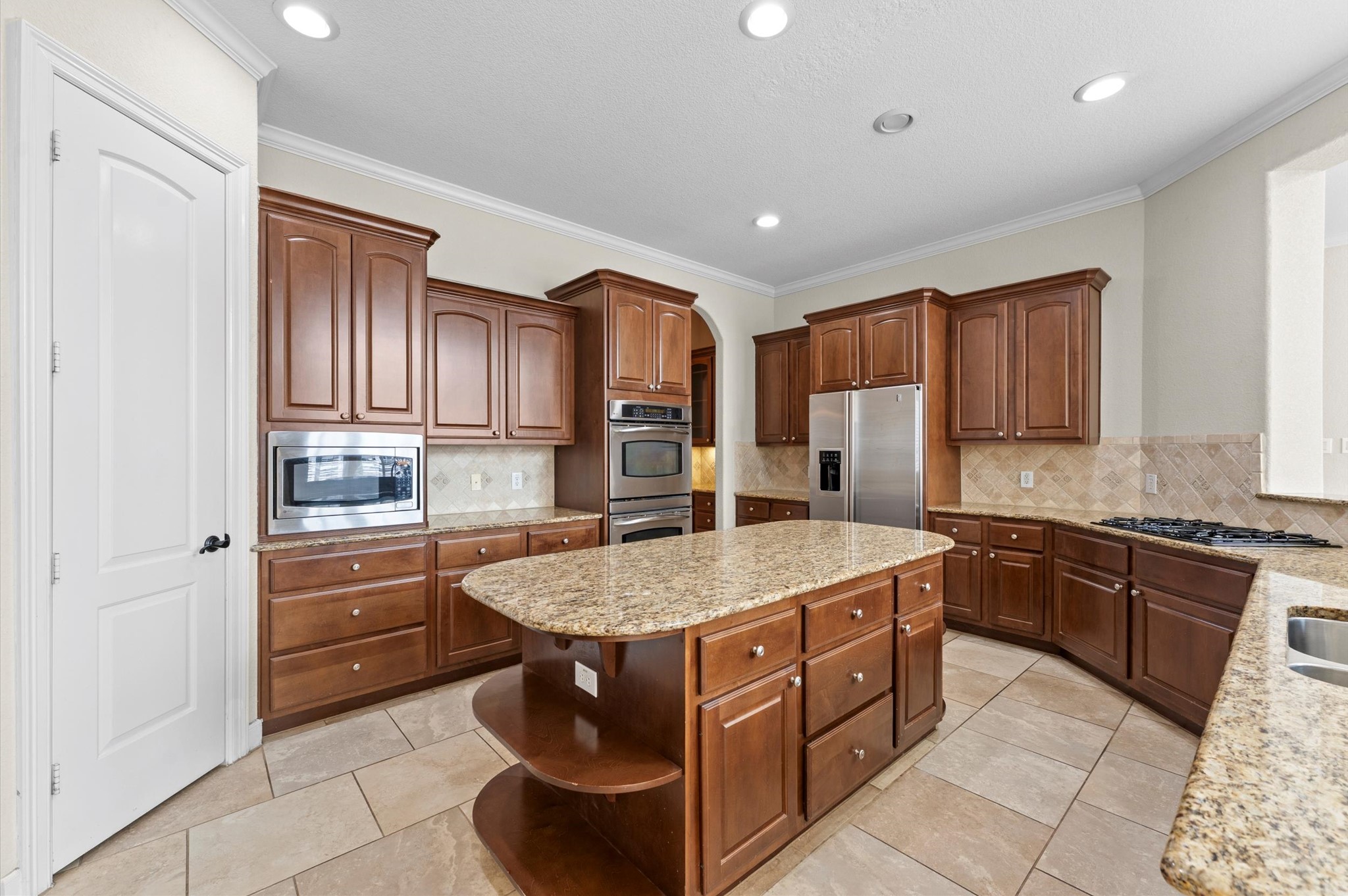 8406 Buffalo Creek Drive Property Photo 16