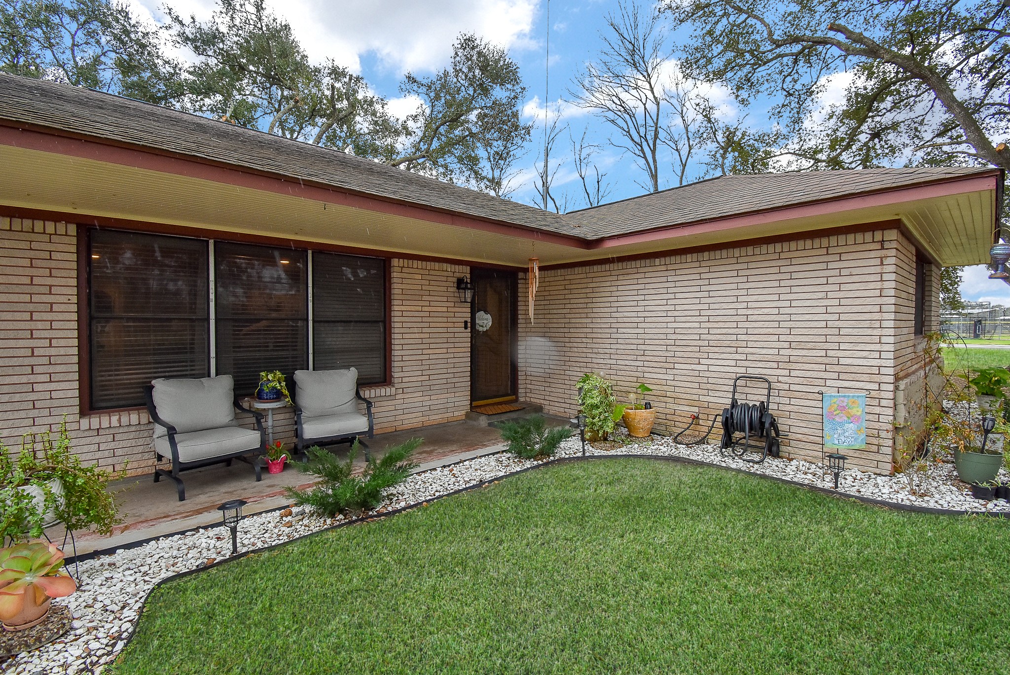 304 Lily Lane Property Photo 1