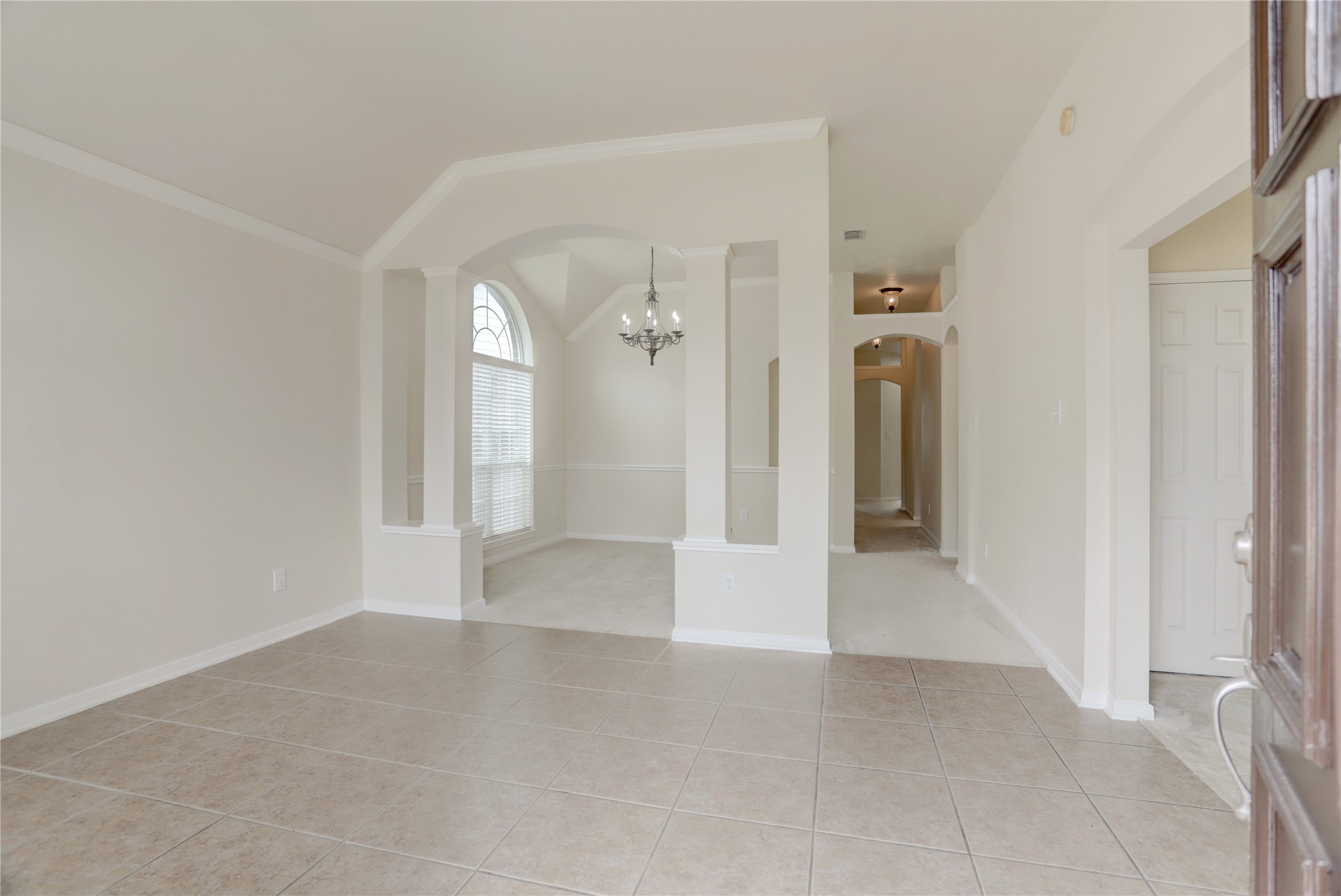7023 Grants Hollow Lane Property Photo 2