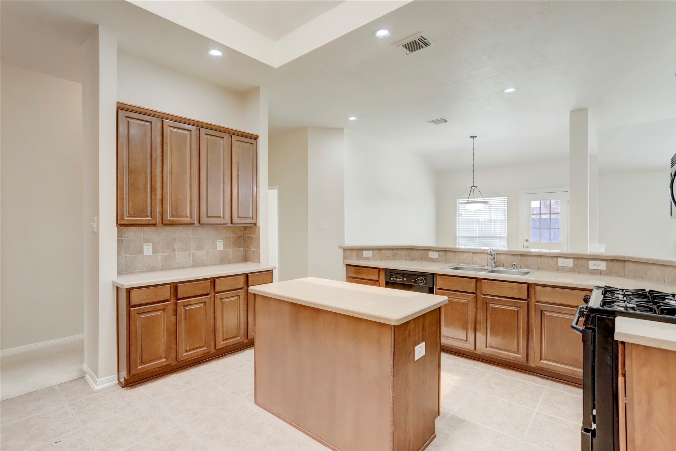 7023 Grants Hollow Lane Property Photo 9