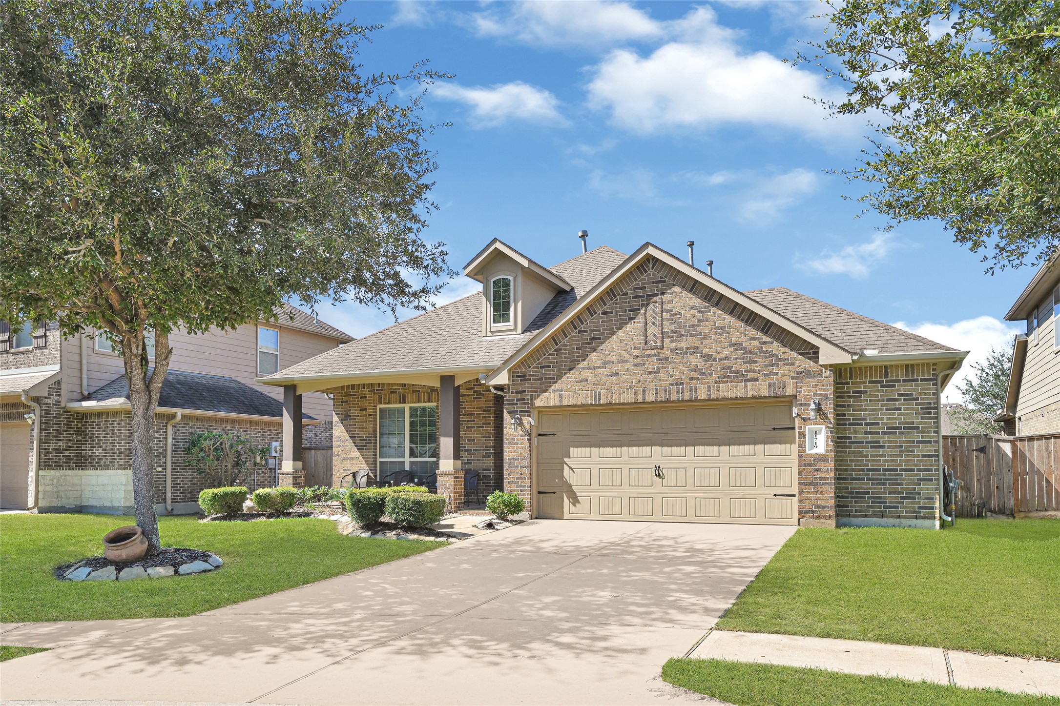 11719 Balvano Drive Property Photo 3