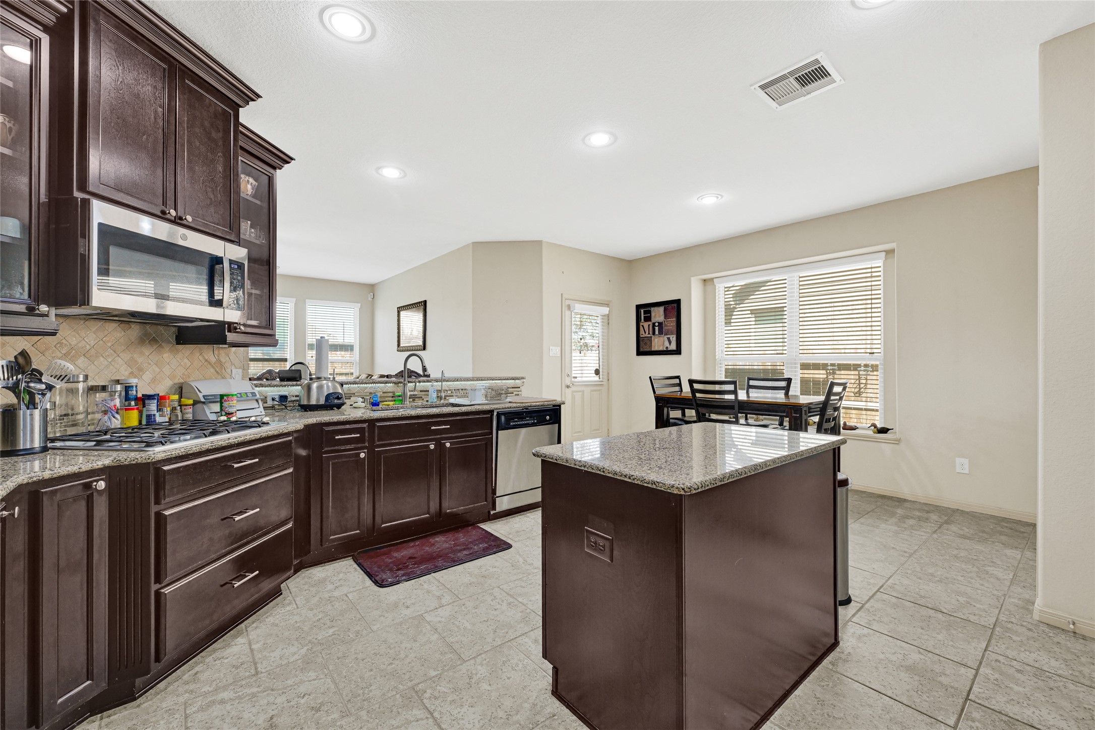 11719 Balvano Drive Property Photo 8