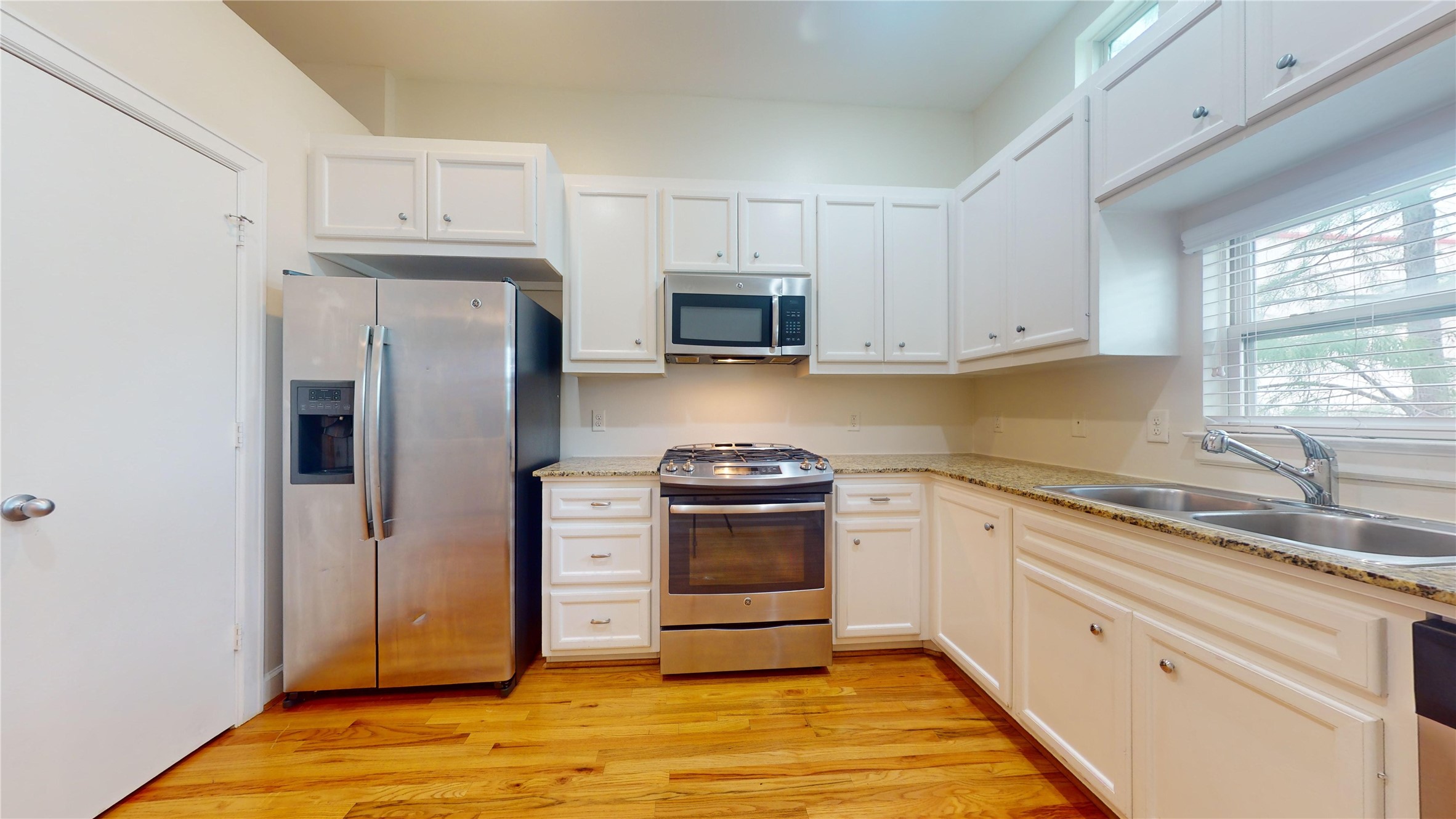2710 Hullsmith Drive 202 Property Photo 15