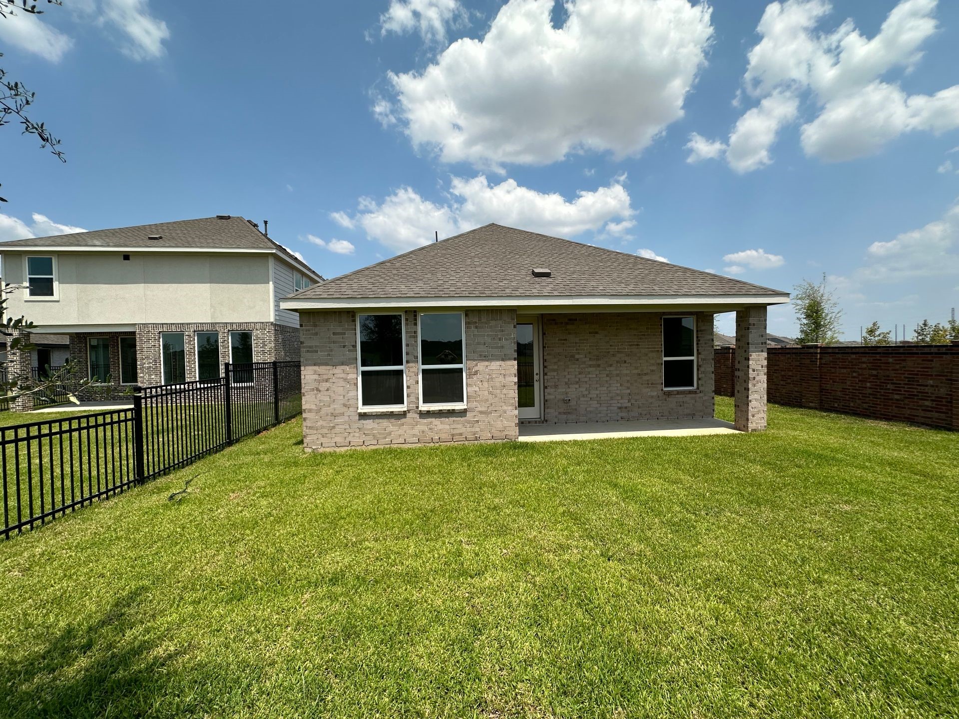 27407 Sunterra Village Drive Property Photo 10