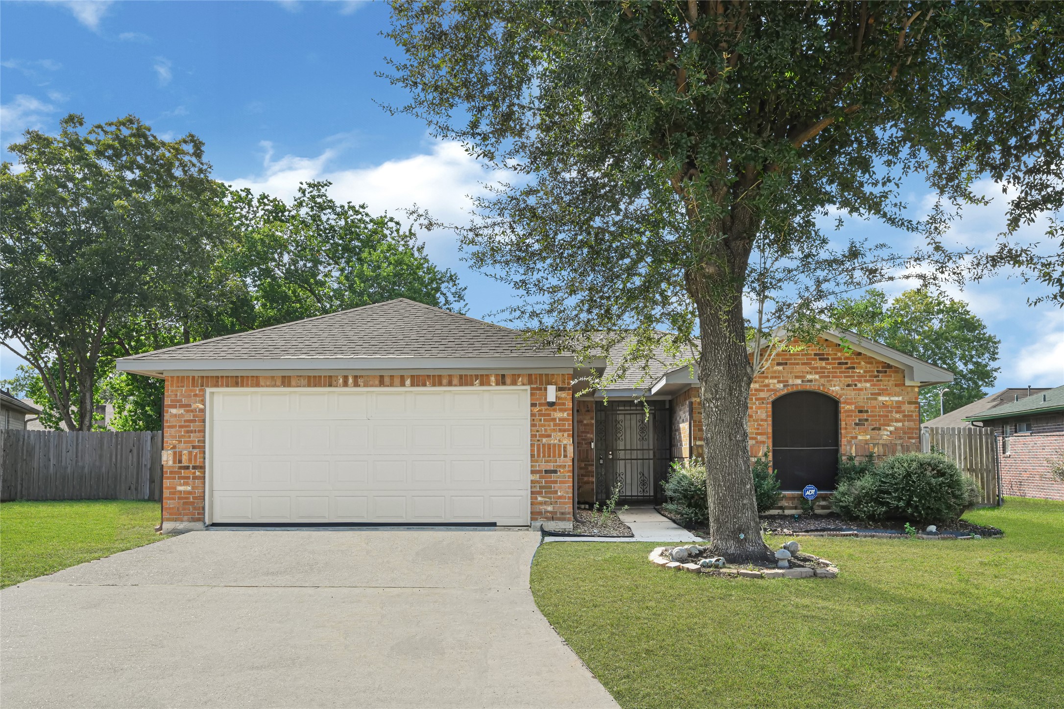 9851 Guest Street Property Photo 1