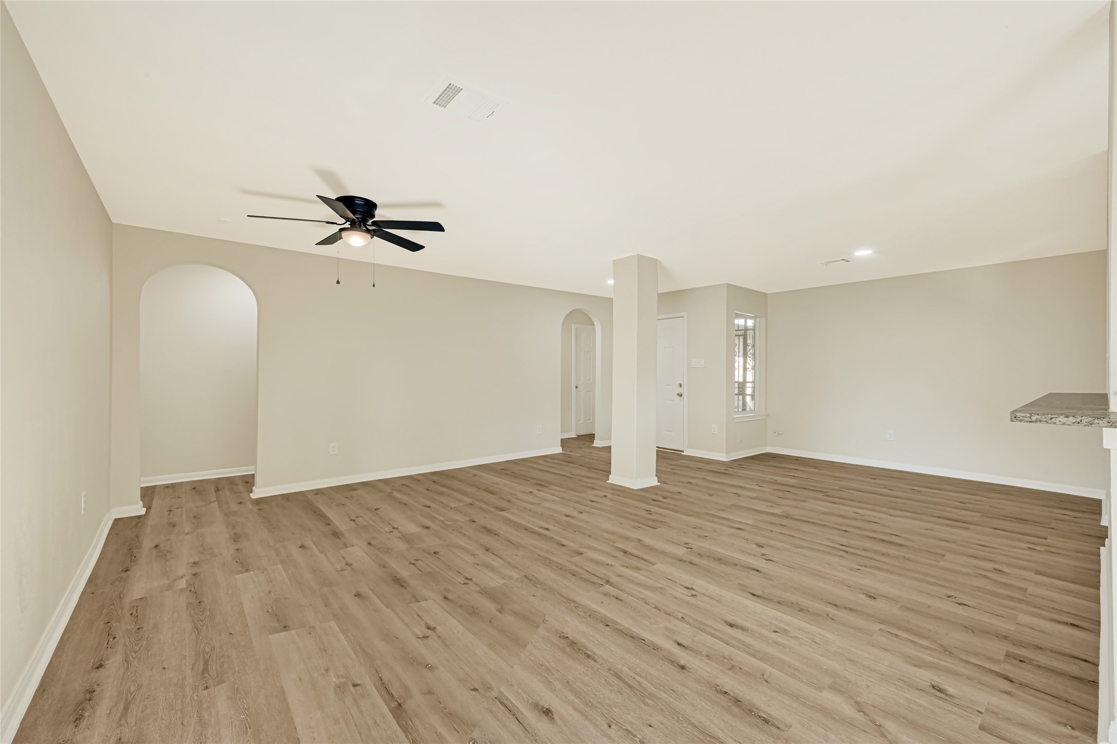 9851 Guest Street Property Photo 5