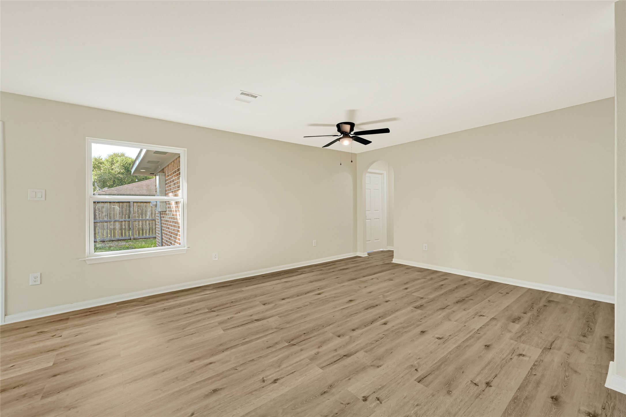 9851 Guest Street Property Photo 7
