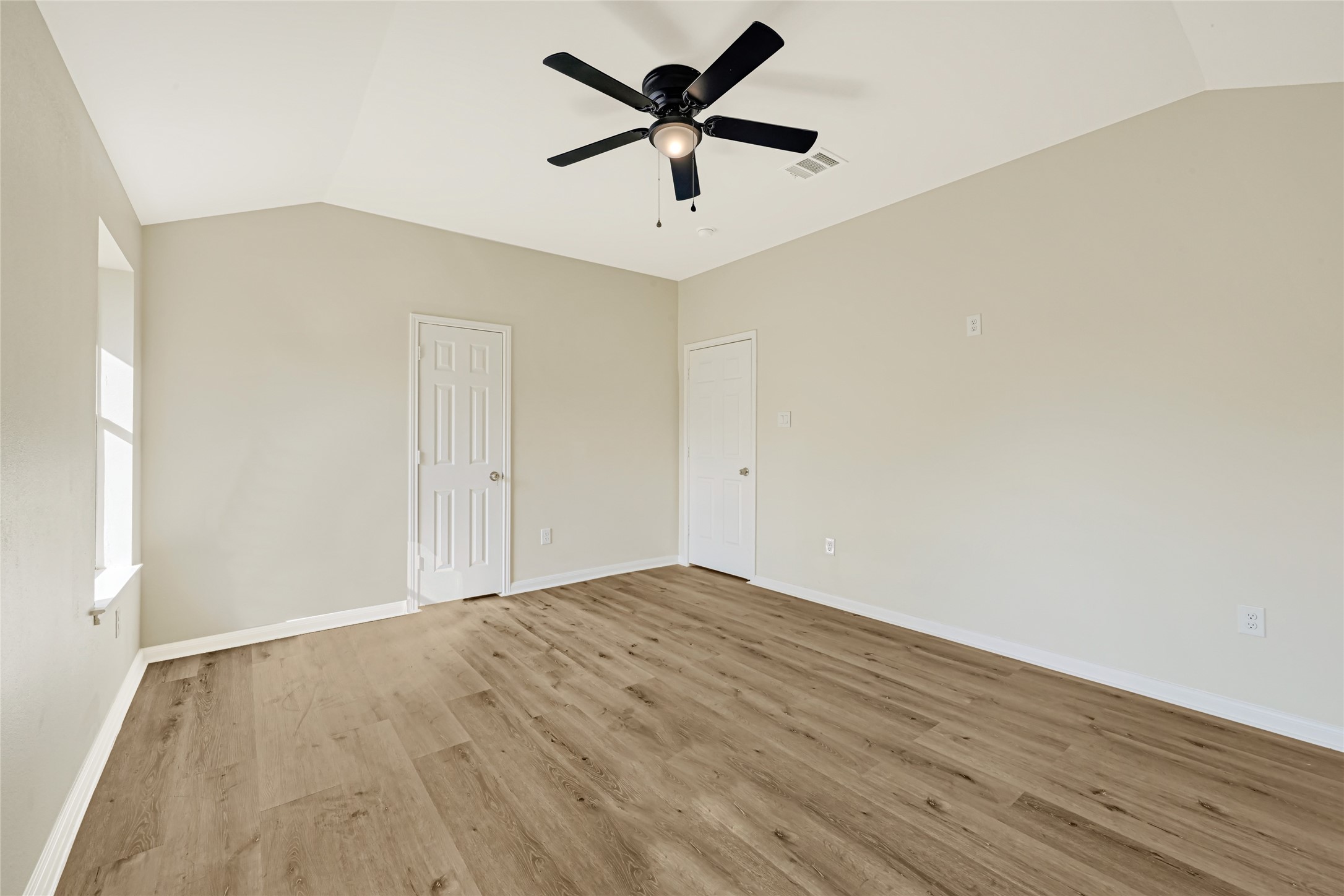 9851 Guest Street Property Photo 14