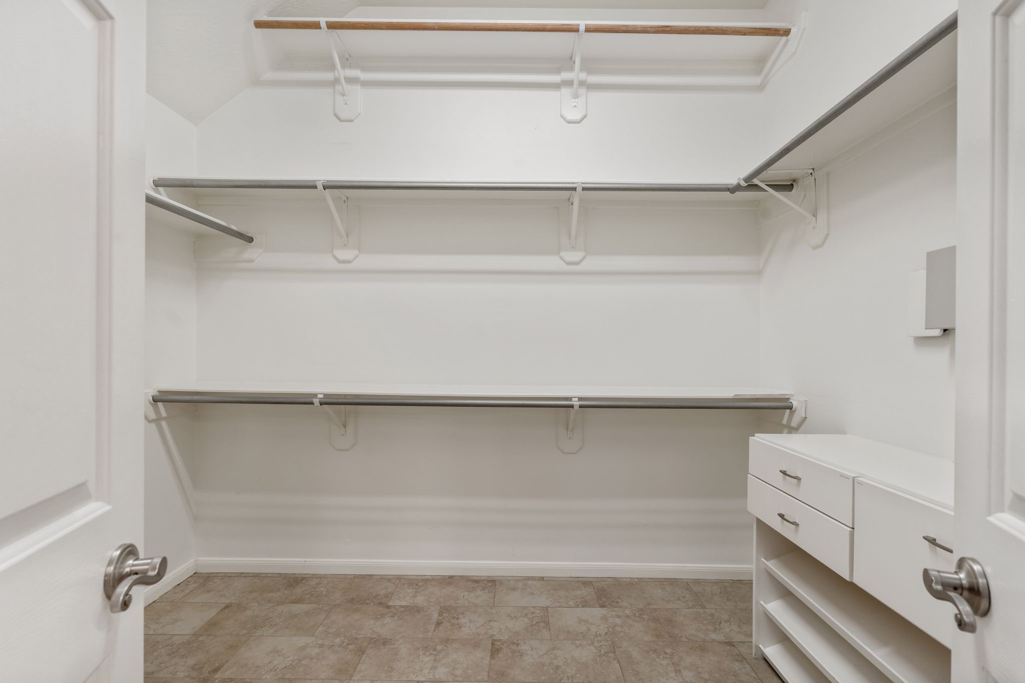 1214 Muirfield Place Property Photo 24