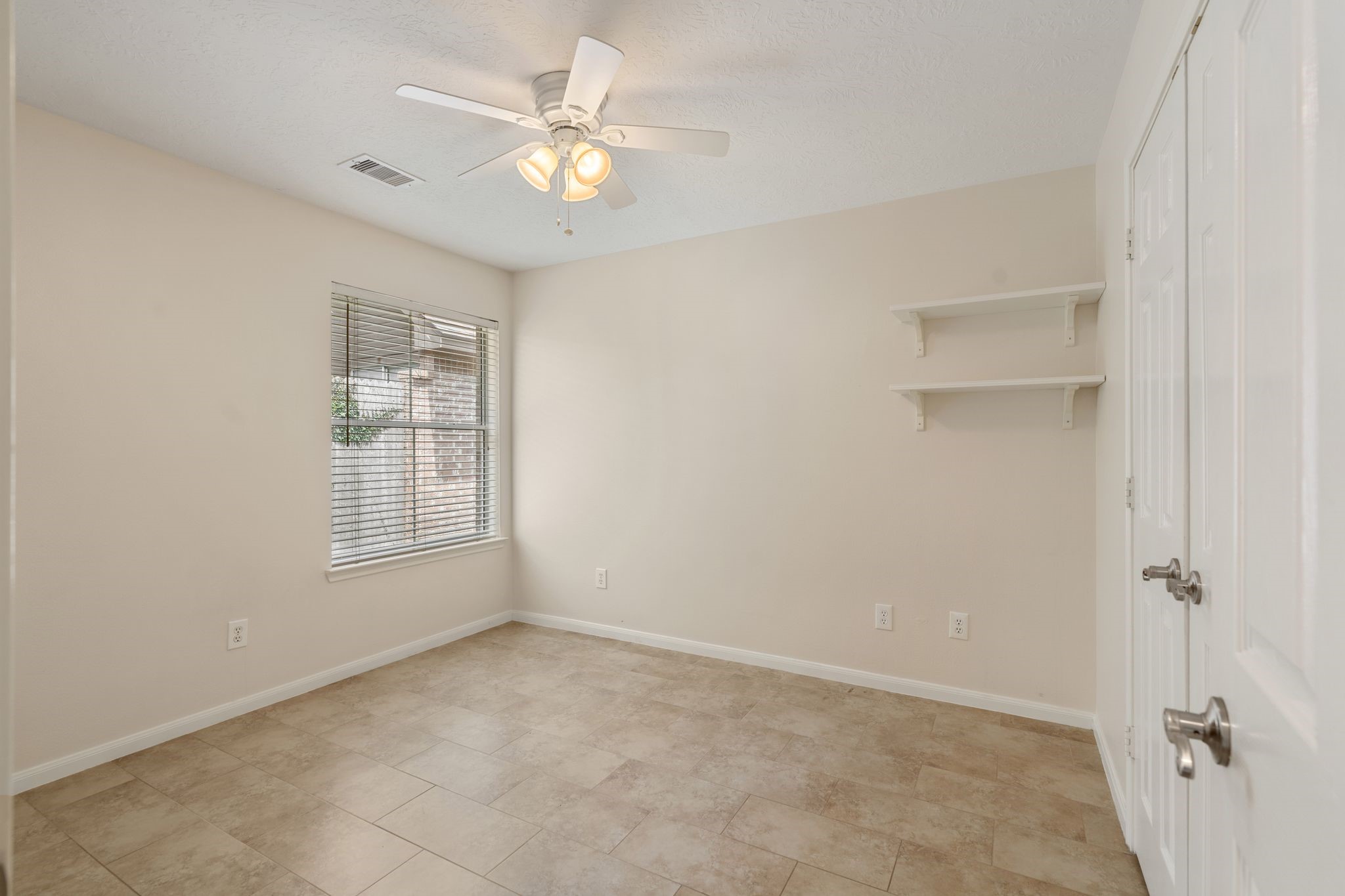 1214 Muirfield Place Property Photo 25